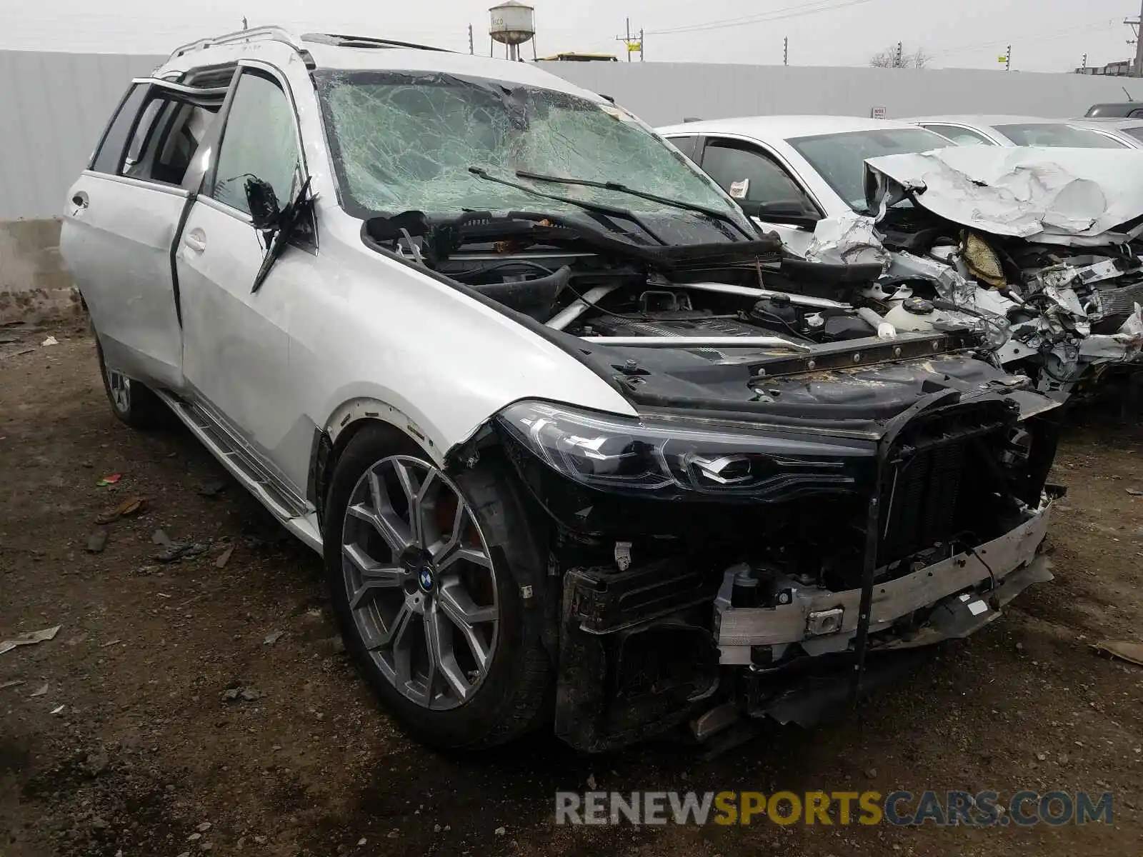 1 Фотография поврежденного автомобиля 5UXCW2C09L9B35868 BMW X7 2020