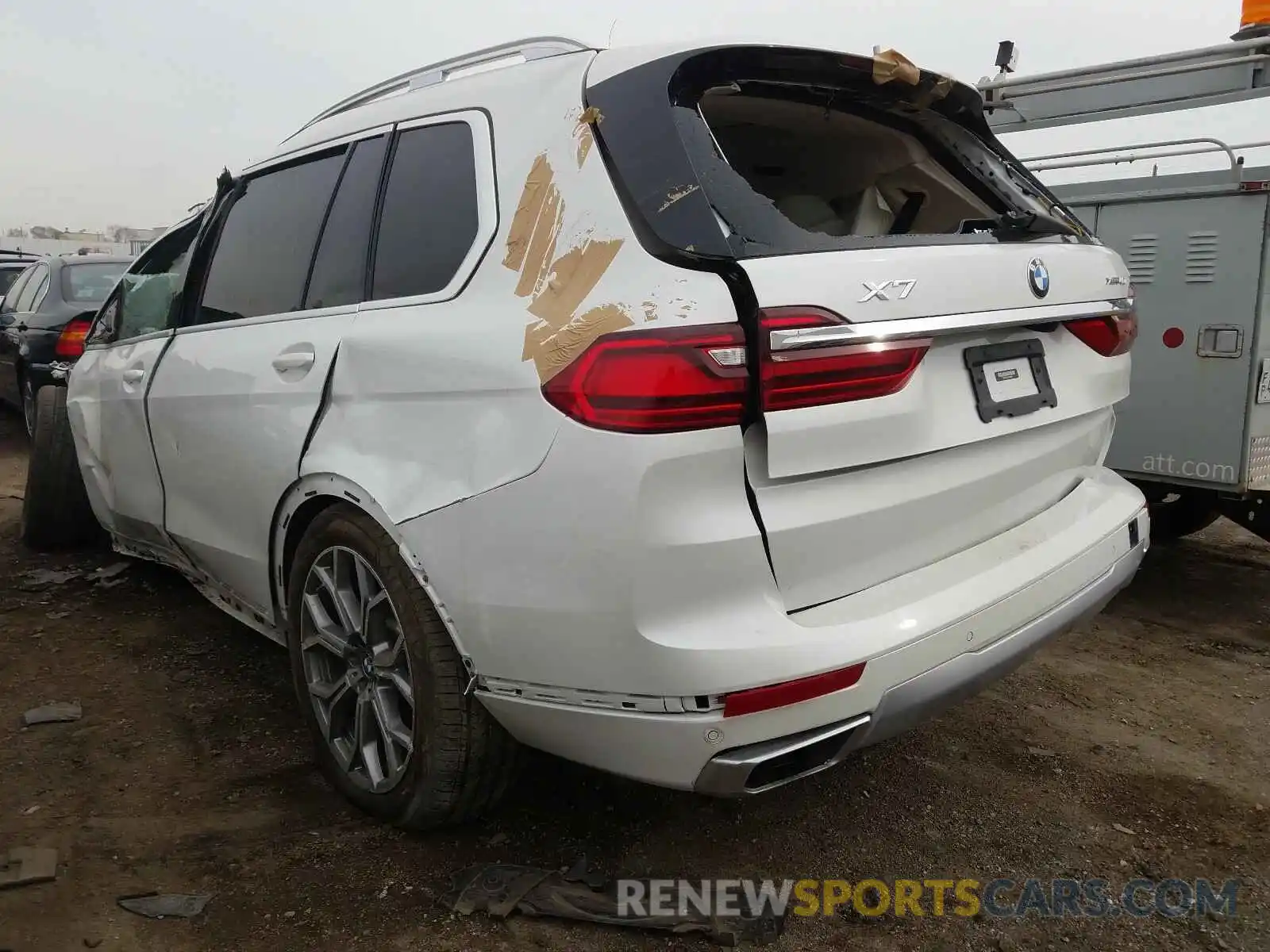 3 Фотография поврежденного автомобиля 5UXCW2C09L9B35868 BMW X7 2020