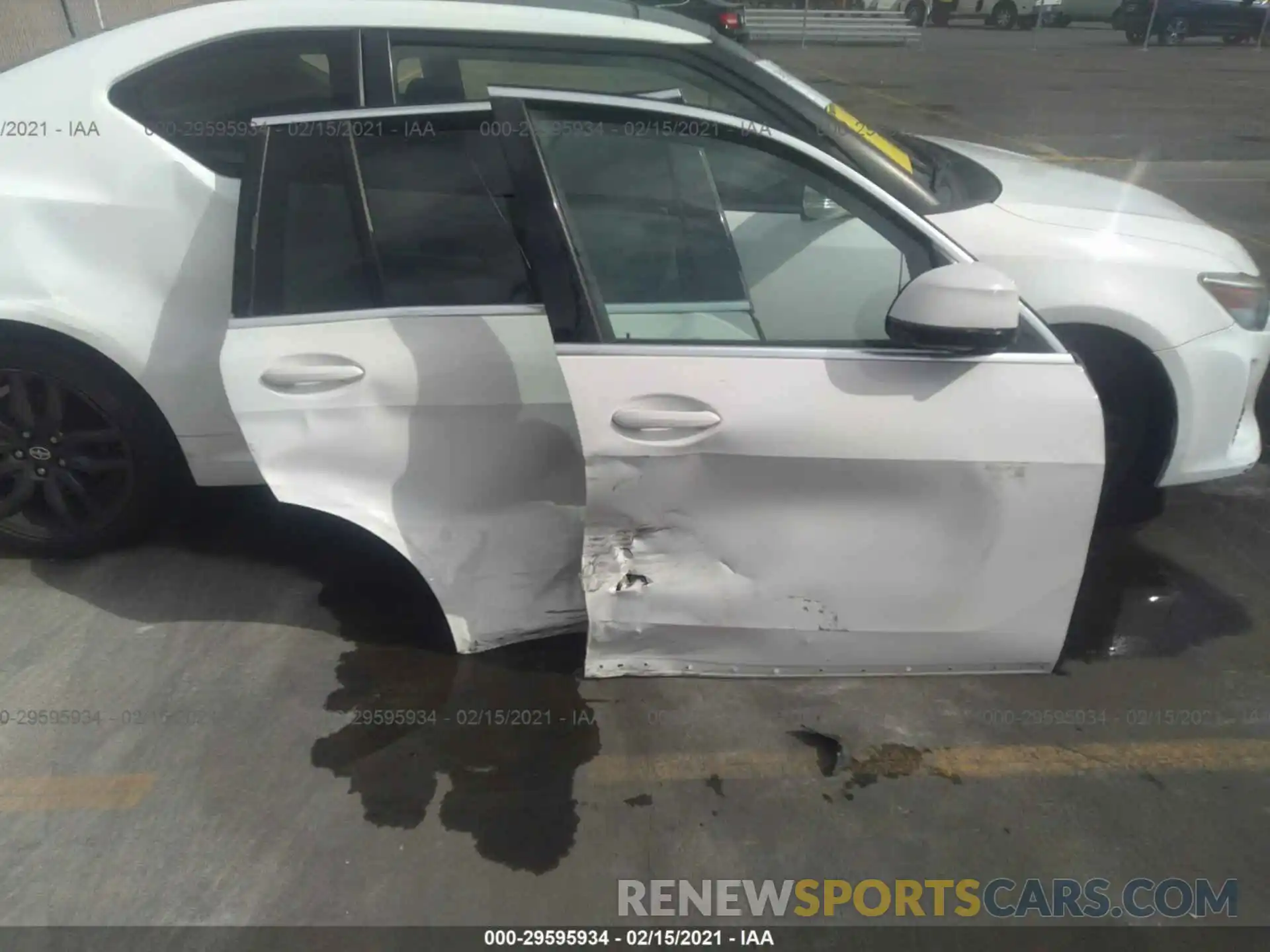 12 Photograph of a damaged car 5UXCW2C09L9B44490 BMW X7 2020