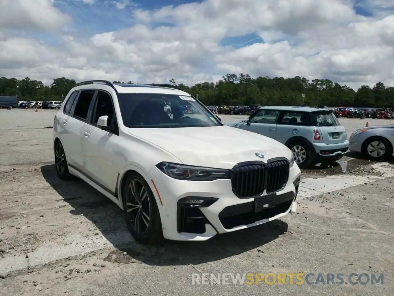 1 Фотография поврежденного автомобиля 5UXCW2C09L9B65856 BMW X7 2020