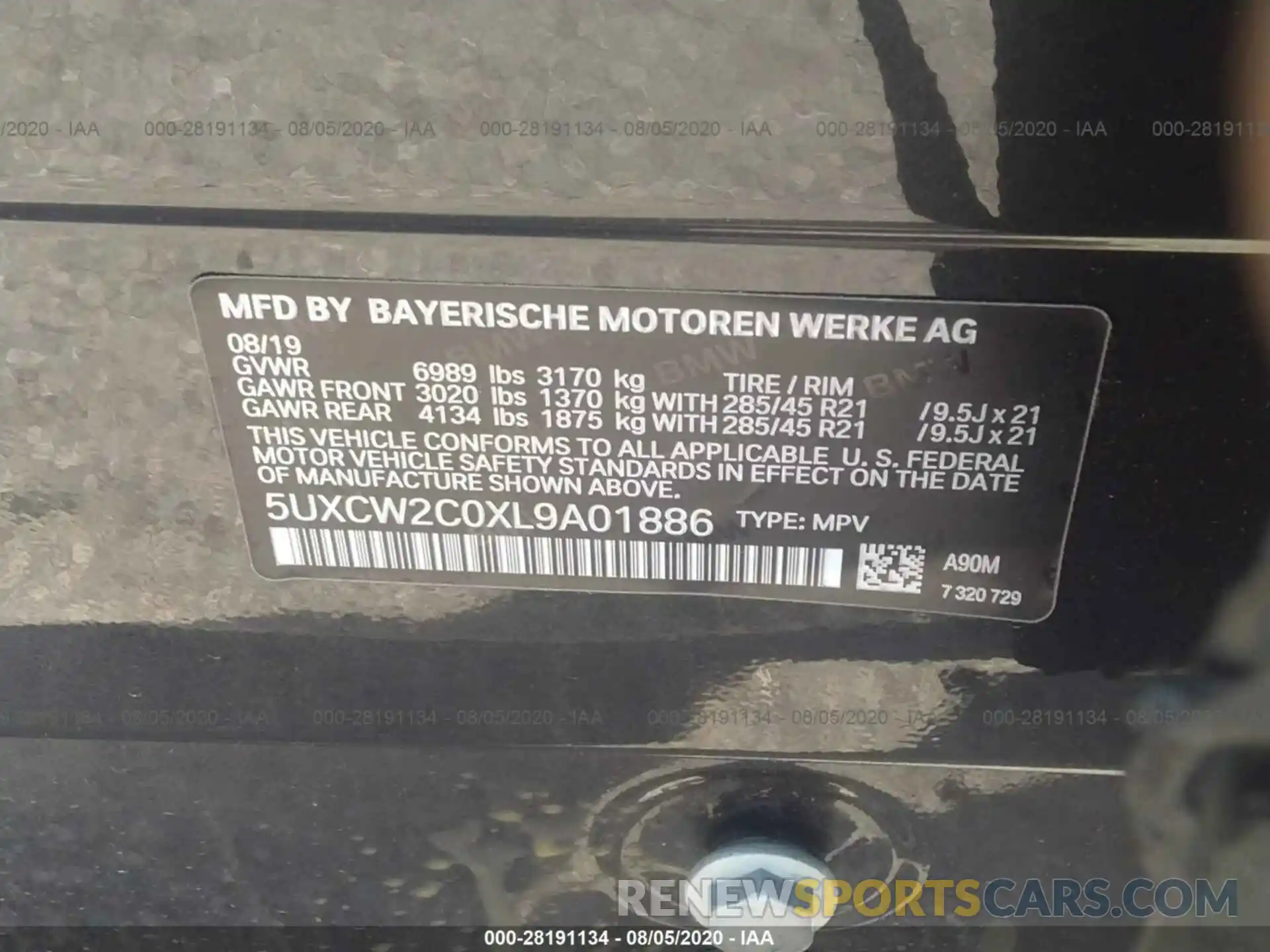 9 Photograph of a damaged car 5UXCW2C0XL9A01886 BMW X7 2020