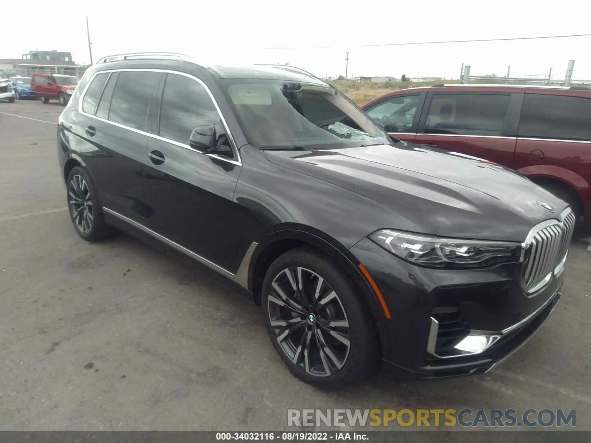 1 Photograph of a damaged car 5UXCW2C0XL9B03205 BMW X7 2020