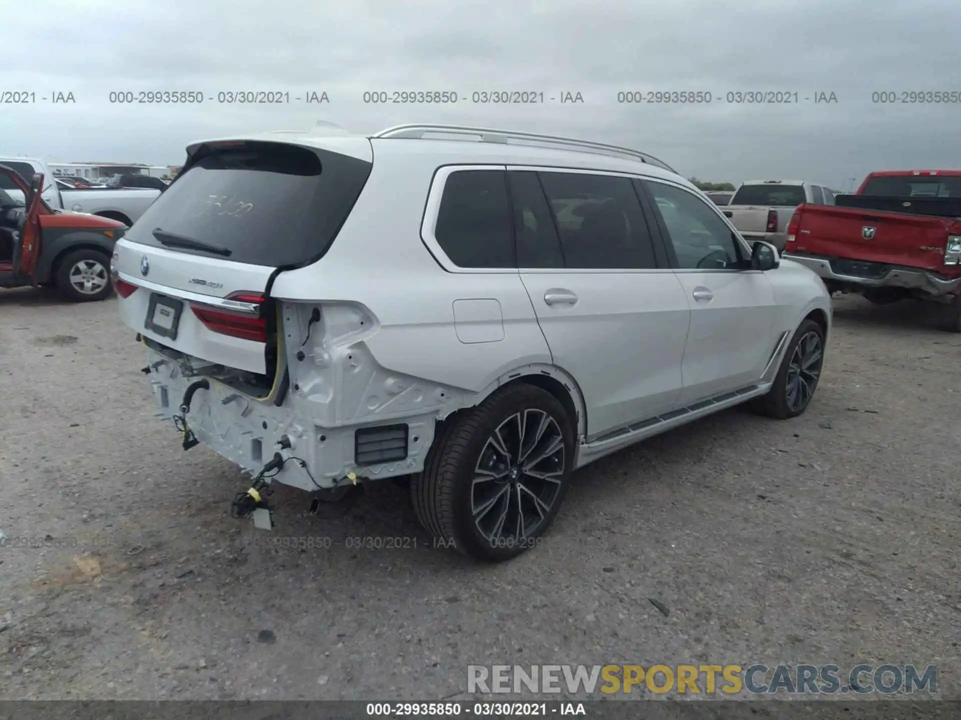 4 Фотография поврежденного автомобиля 5UXCW2C0XL9B20067 BMW X7 2020