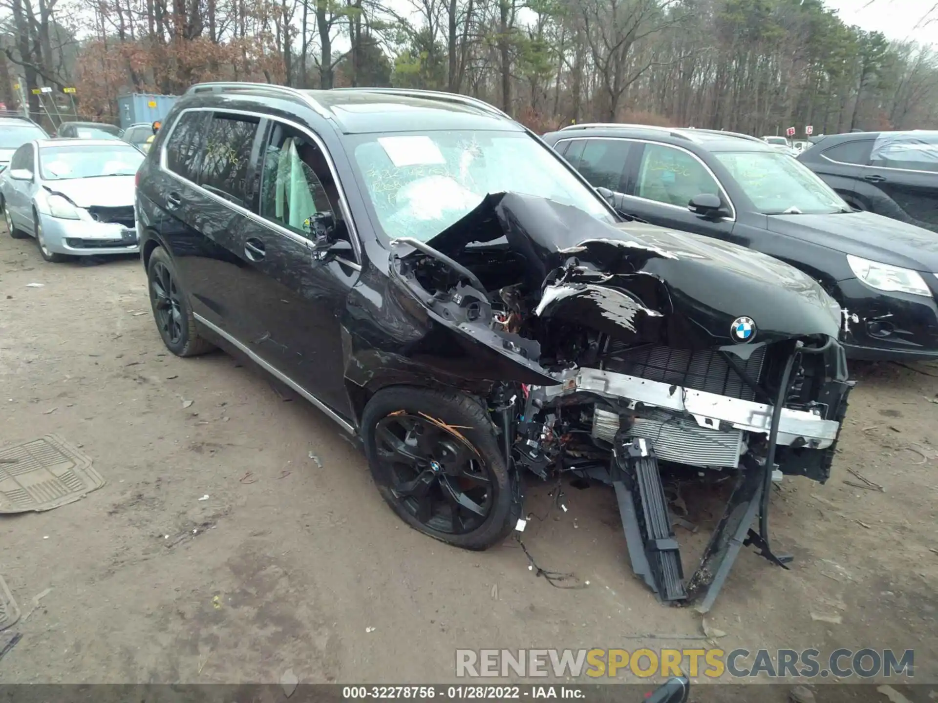 1 Photograph of a damaged car 5UXCW2C0XL9B44871 BMW X7 2020