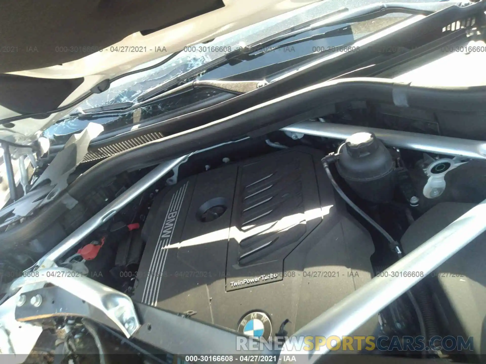 10 Photograph of a damaged car 5UXCW2C0XL9B45843 BMW X7 2020