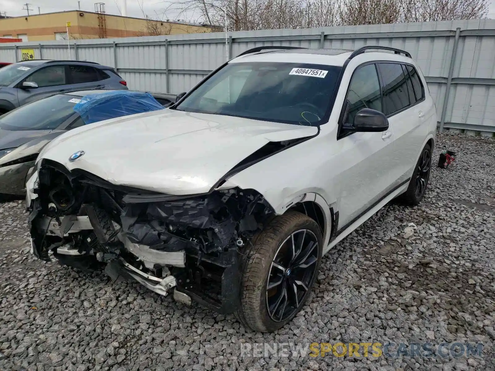 2 Photograph of a damaged car 5UXCW2C0XL9B48550 BMW X7 2020