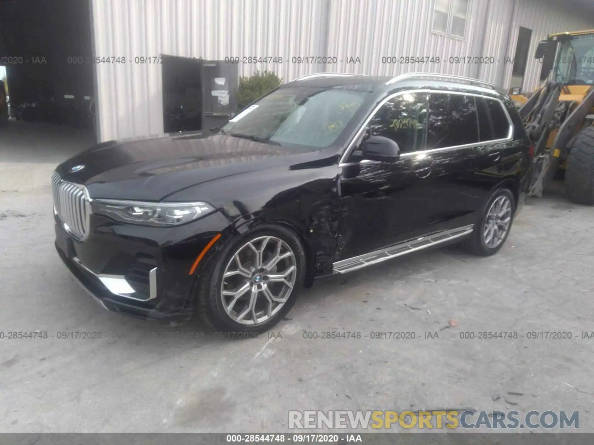 2 Photograph of a damaged car 5UXCW2C0XL9B56695 BMW X7 2020