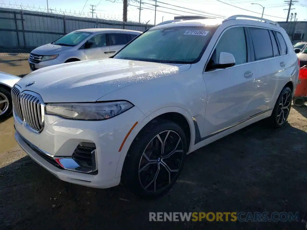 2 Photograph of a damaged car 5UXCW2C0XL9C05670 BMW X7 2020