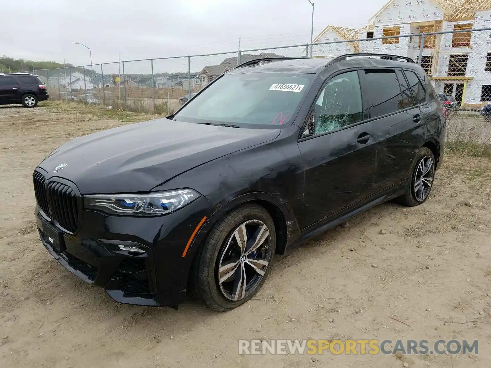 2 Photograph of a damaged car 5UXCX6C02LLE35680 BMW X7 2020