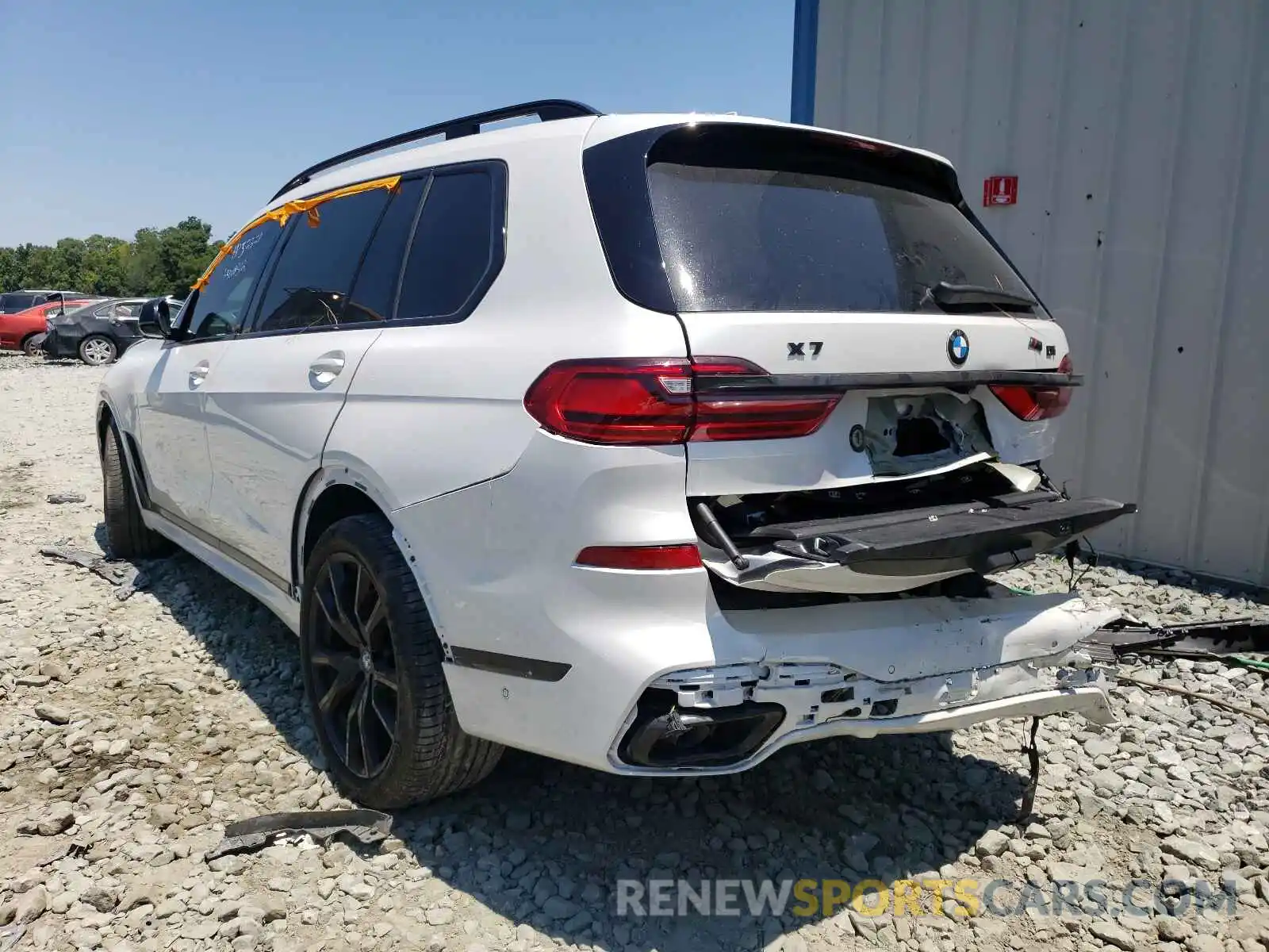 3 Photograph of a damaged car 5UXCX6C03L9C78190 BMW X7 2020