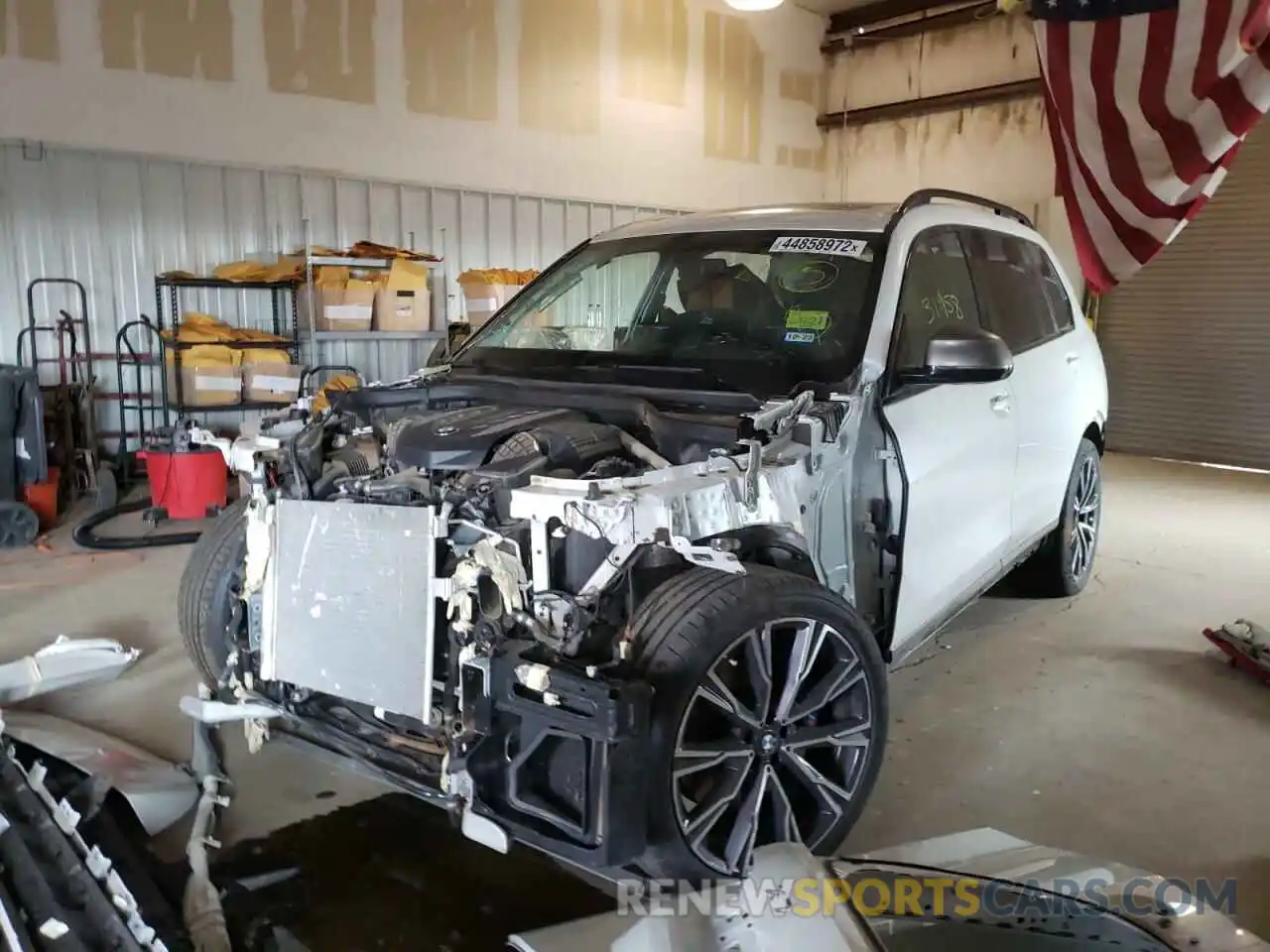 2 Photograph of a damaged car 5UXCX6C06LLE35567 BMW X7 2020