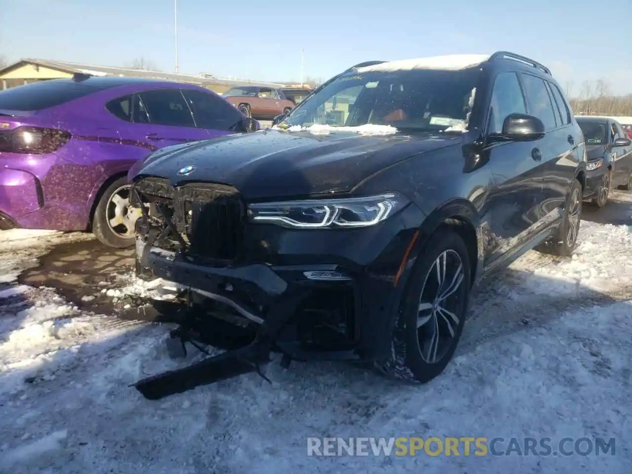 2 Photograph of a damaged car 5UXCX6C07L9C24939 BMW X7 2020