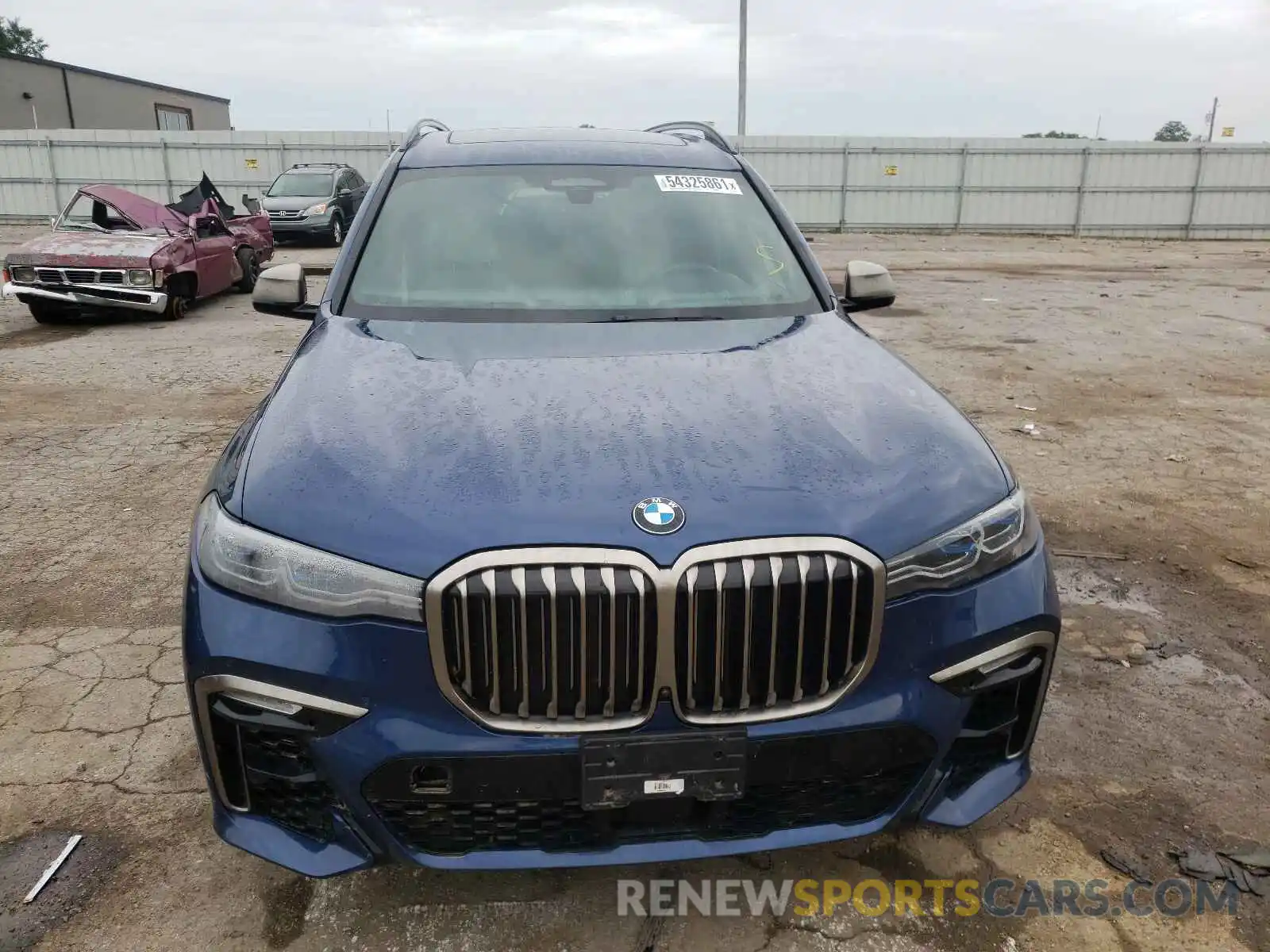 9 Photograph of a damaged car 5UXCX6C07LLE35335 BMW X7 2020