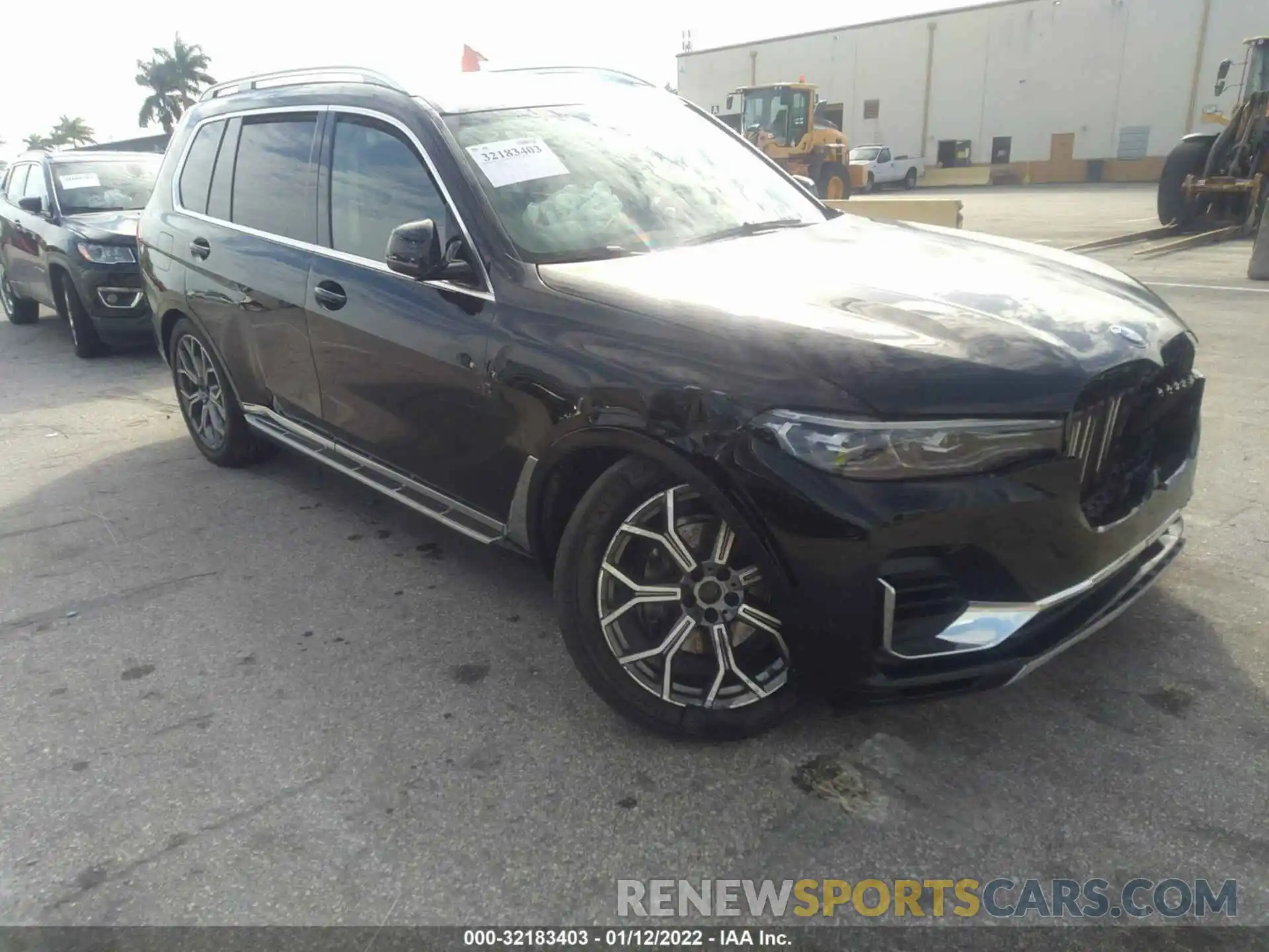 1 Photograph of a damaged car 5UXCW2C00M9E85956 BMW X7 2021