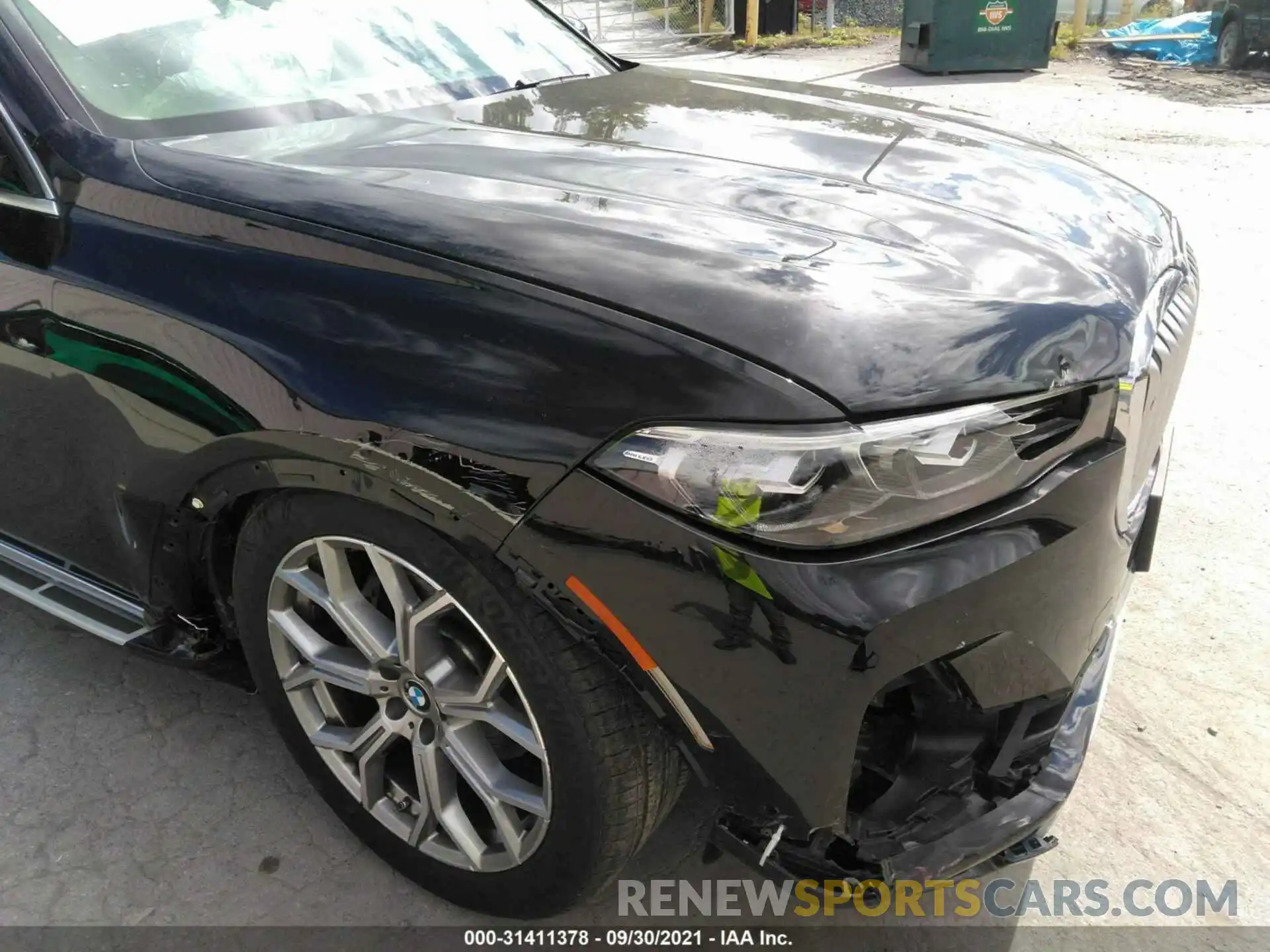 6 Photograph of a damaged car 5UXCW2C00M9E88419 BMW X7 2021