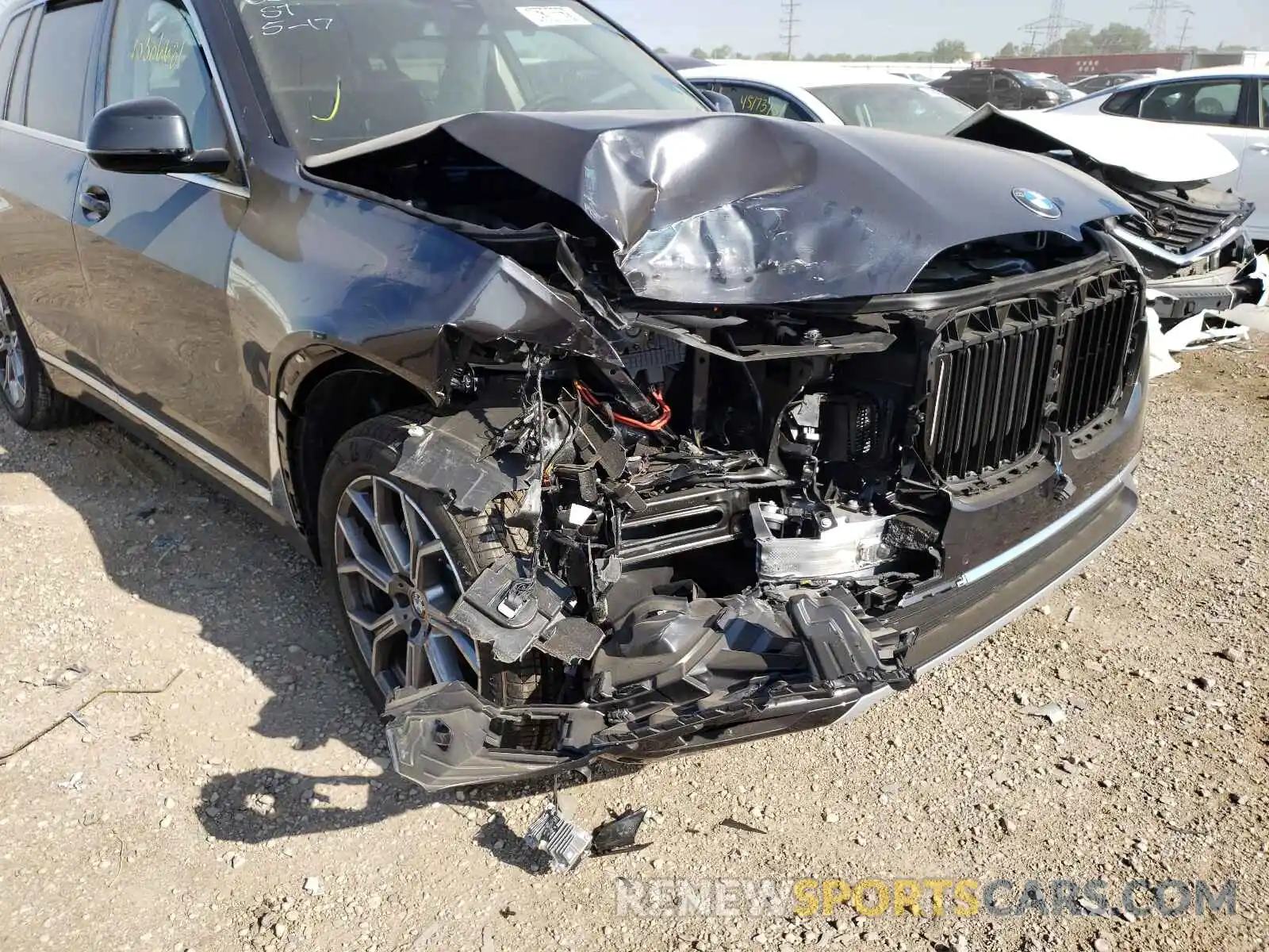 9 Photograph of a damaged car 5UXCW2C00M9G78446 BMW X7 2021