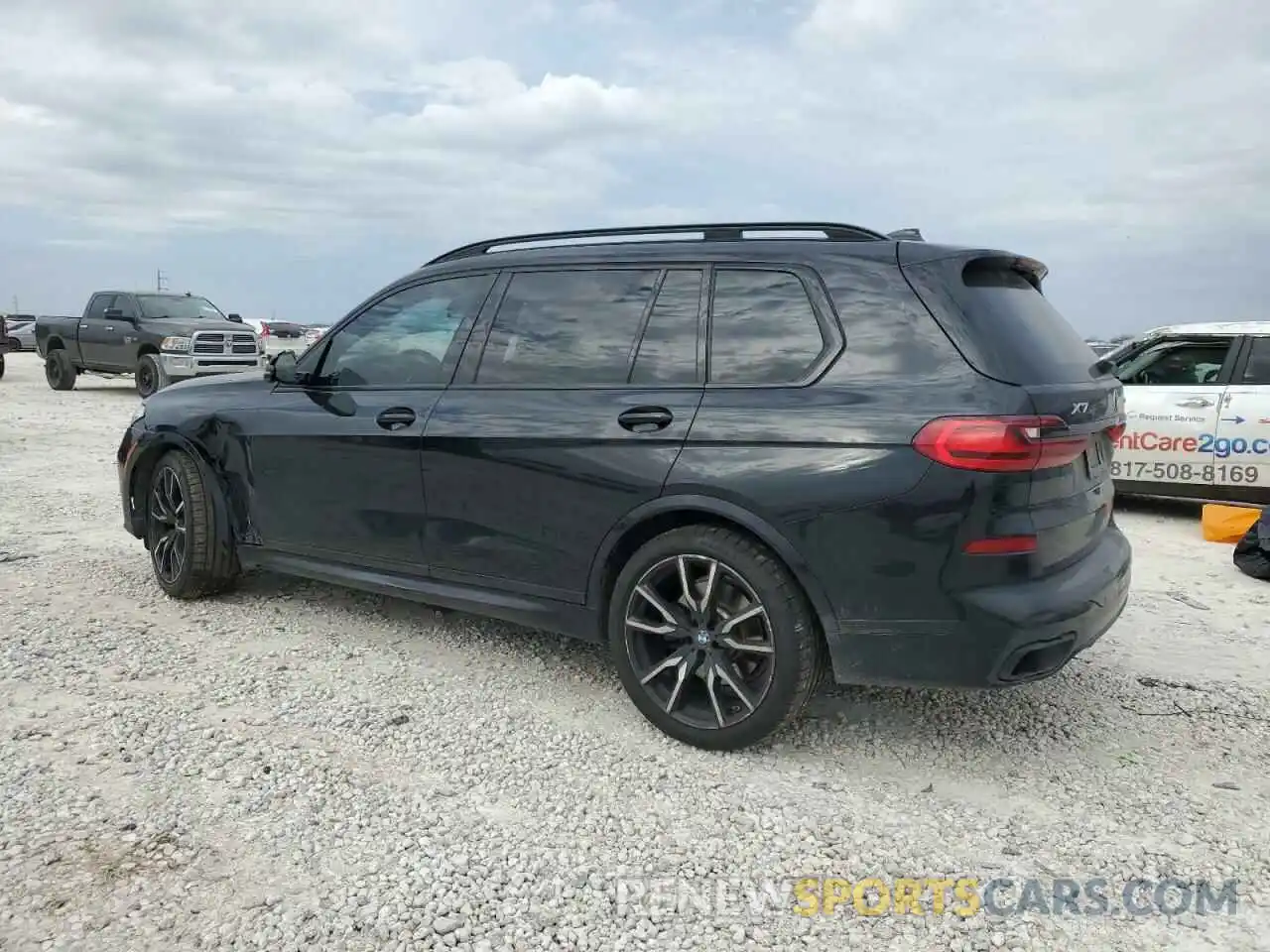 2 Photograph of a damaged car 5UXCW2C00M9G95585 BMW X7 2021