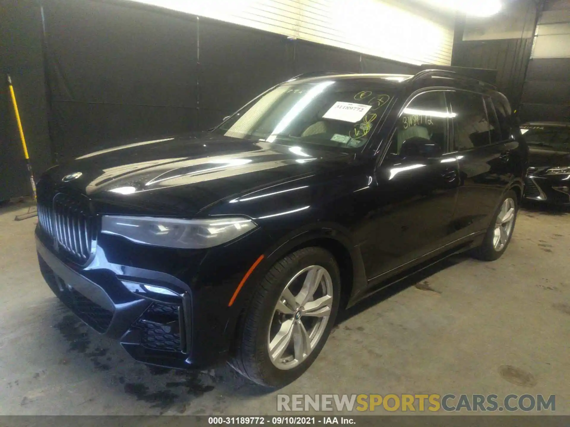 2 Фотография поврежденного автомобиля 5UXCW2C00M9H15401 BMW X7 2021