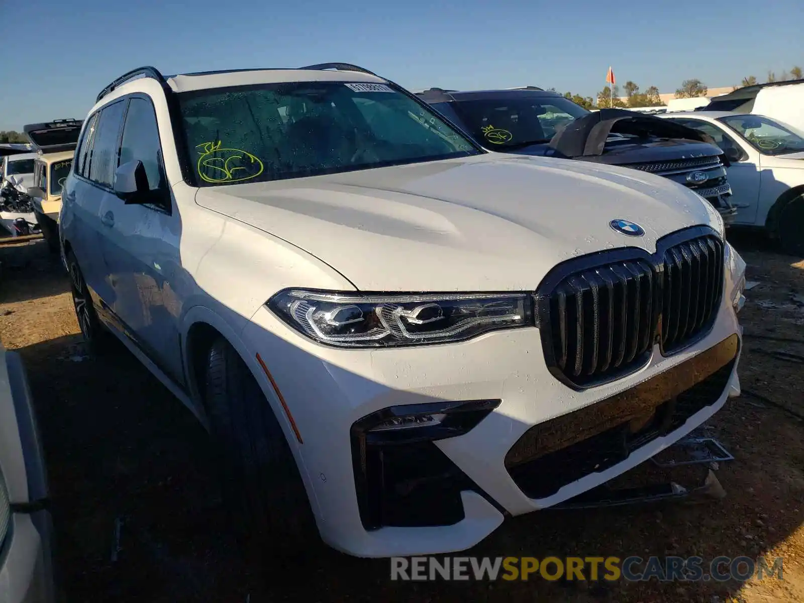 1 Photograph of a damaged car 5UXCW2C01M9E64243 BMW X7 2021