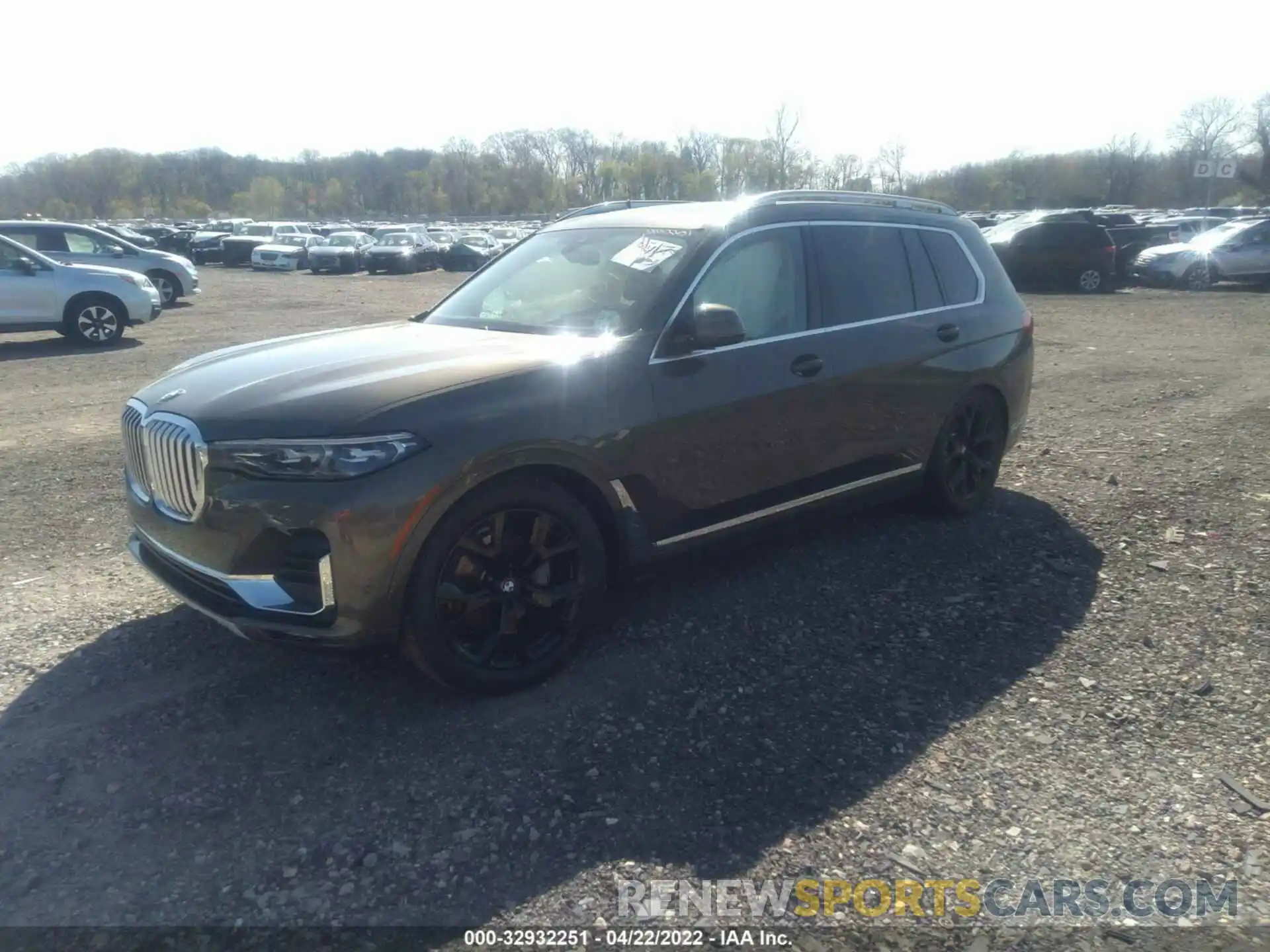 2 Photograph of a damaged car 5UXCW2C01M9E78465 BMW X7 2021