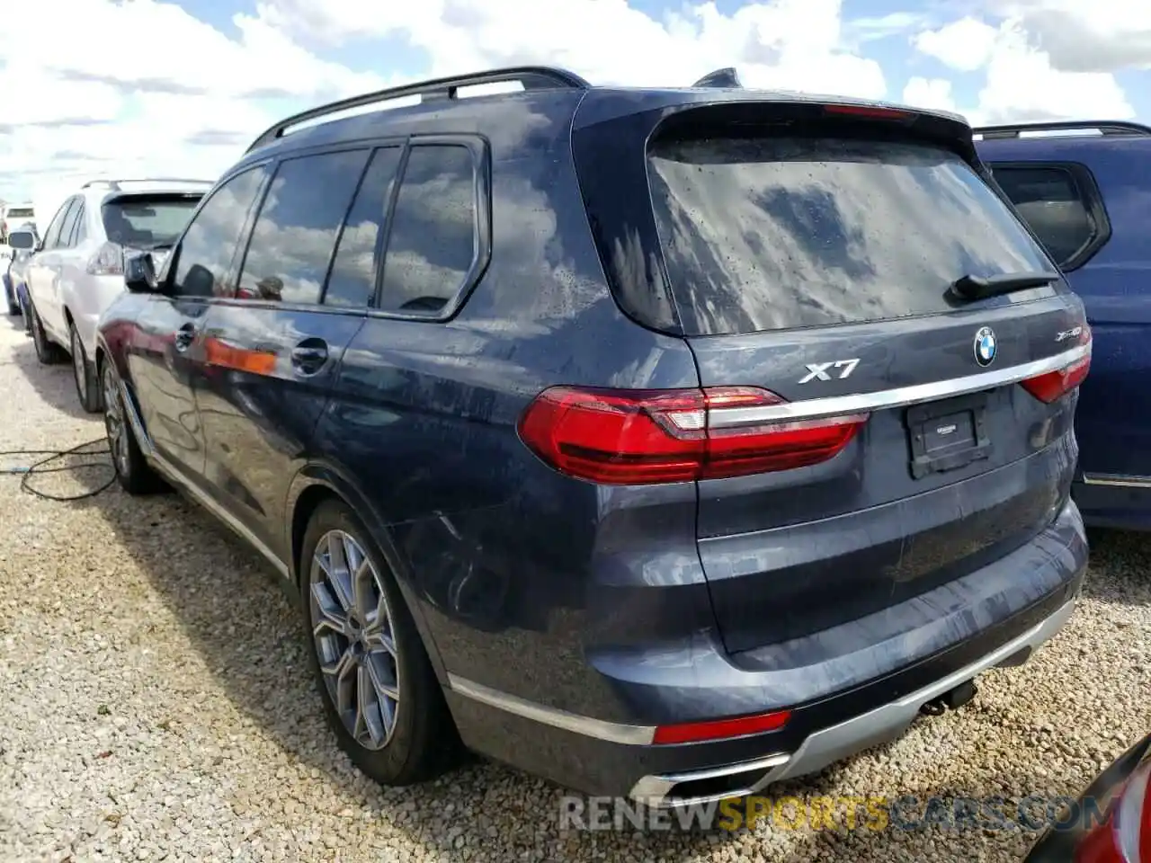 3 Фотография поврежденного автомобиля 5UXCW2C01M9F27745 BMW X7 2021