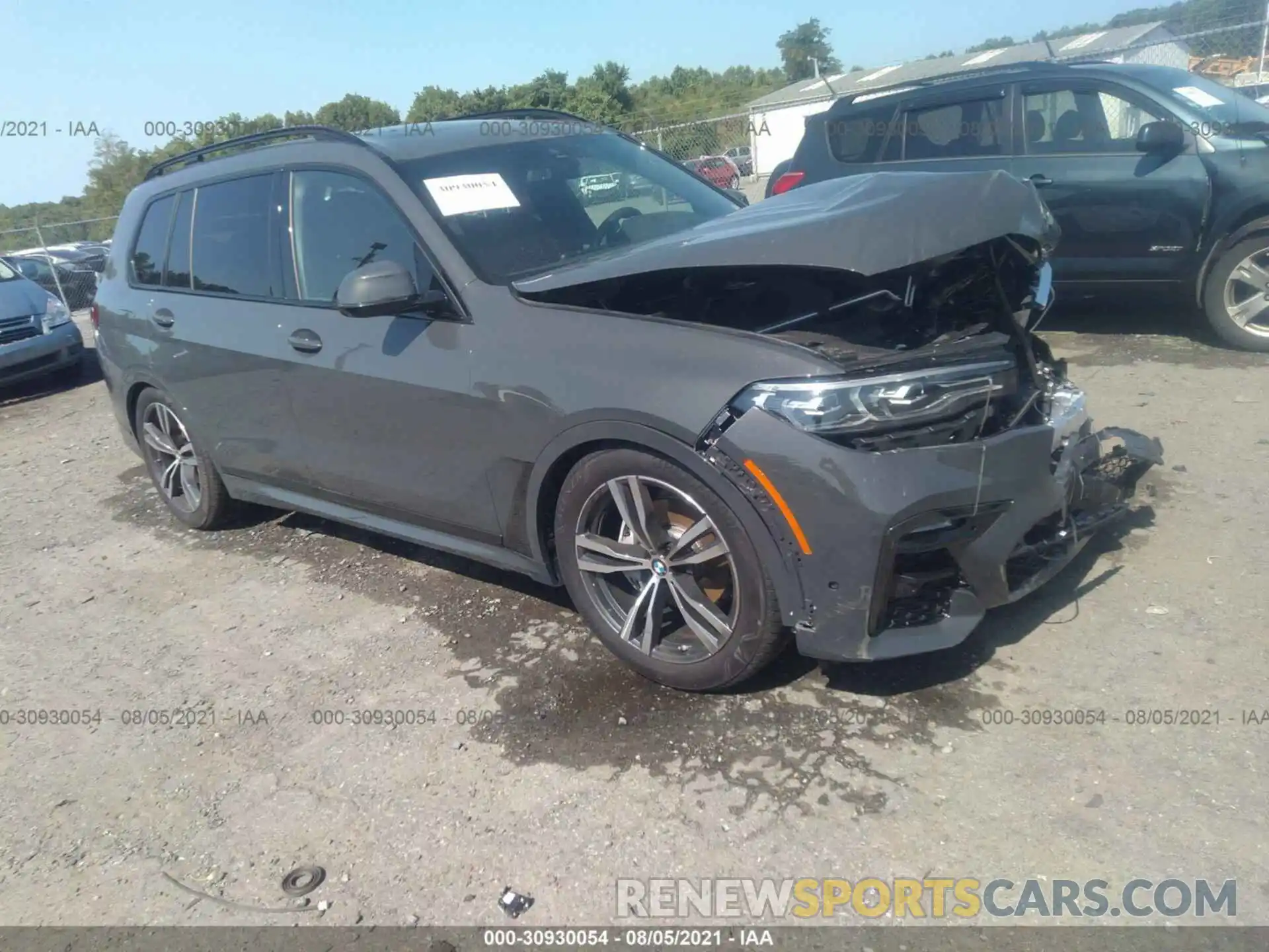 1 Photograph of a damaged car 5UXCW2C01M9G43009 BMW X7 2021