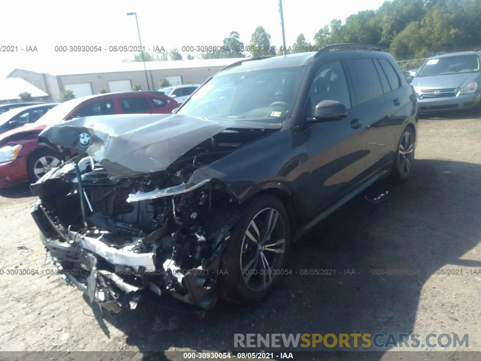 2 Photograph of a damaged car 5UXCW2C01M9G43009 BMW X7 2021