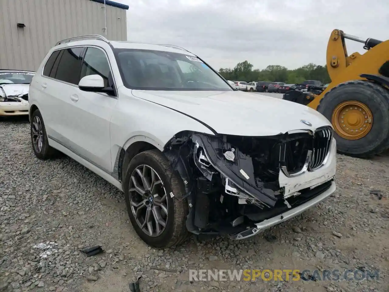 1 Photograph of a damaged car 5UXCW2C01M9H13737 BMW X7 2021