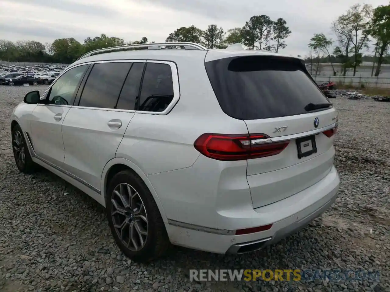 3 Photograph of a damaged car 5UXCW2C01M9H13737 BMW X7 2021