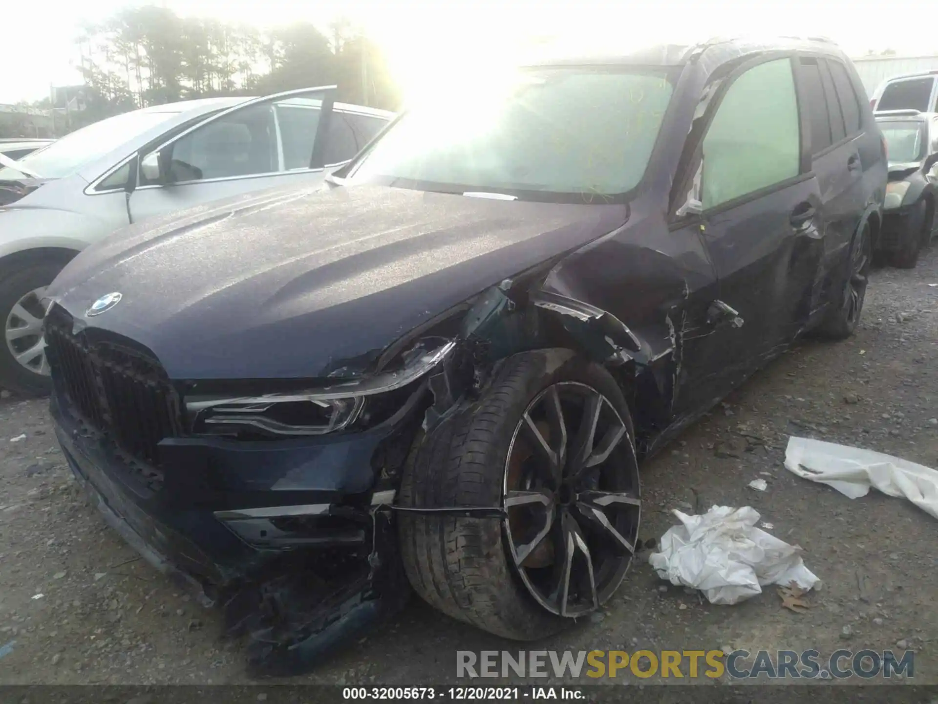 2 Photograph of a damaged car 5UXCW2C02M9D82795 BMW X7 2021