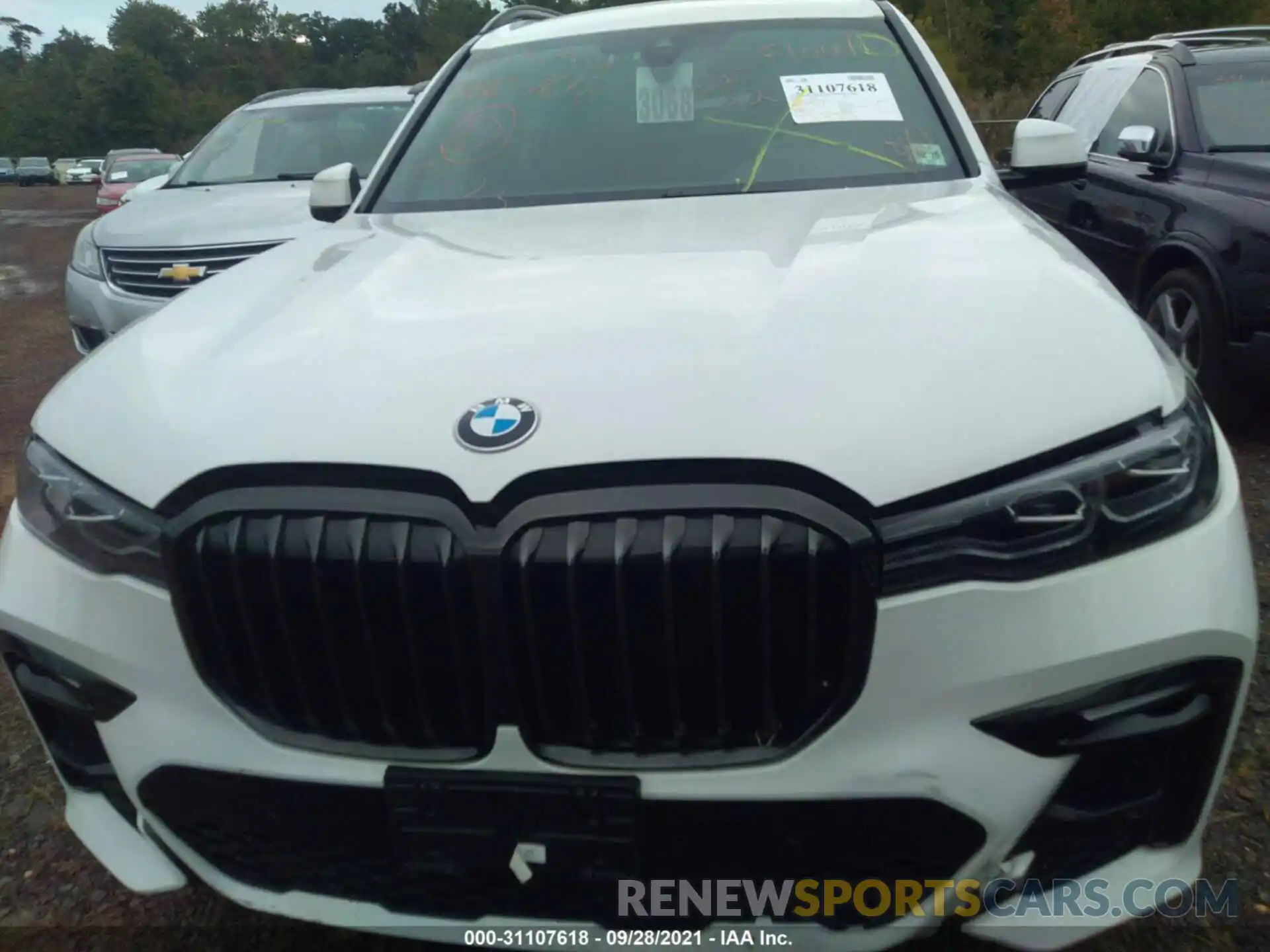 6 Photograph of a damaged car 5UXCW2C02M9E17397 BMW X7 2021