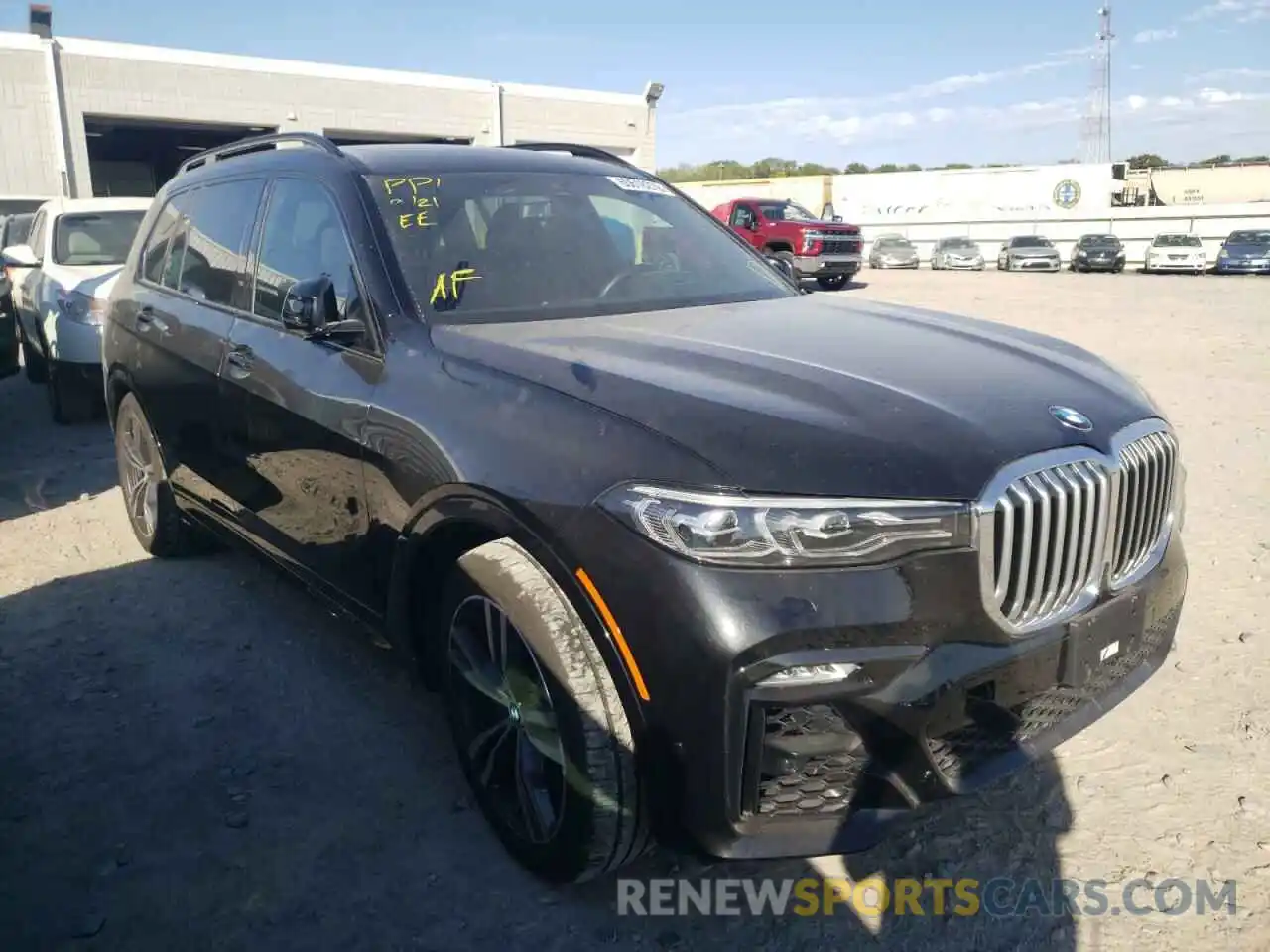 1 Photograph of a damaged car 5UXCW2C02M9E55339 BMW X7 2021