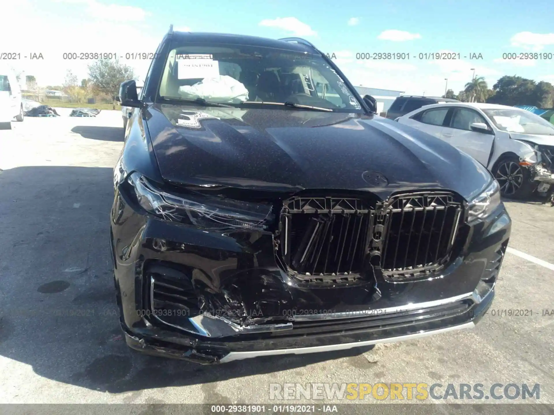 6 Photograph of a damaged car 5UXCW2C02M9E88891 BMW X7 2021