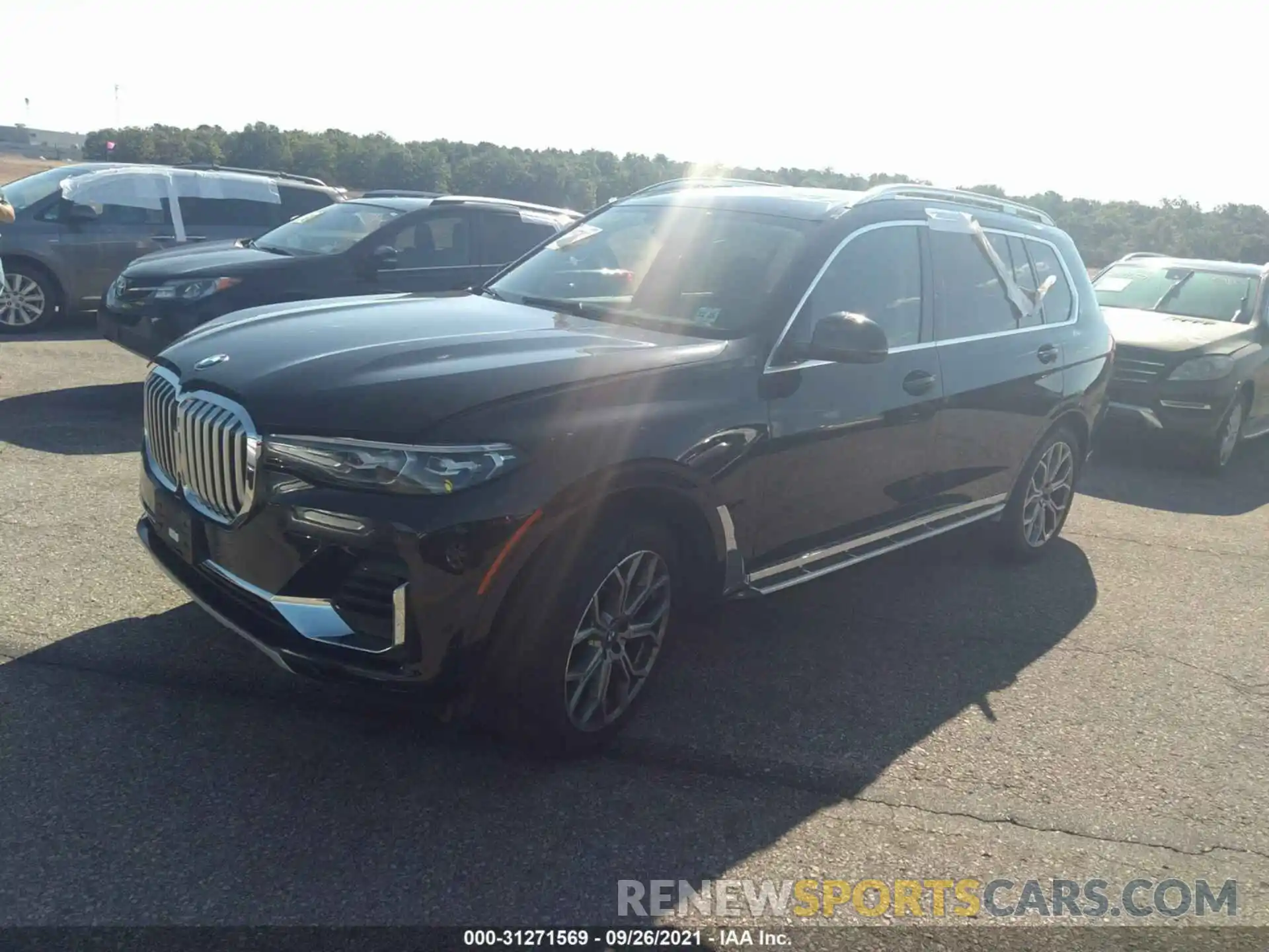 2 Фотография поврежденного автомобиля 5UXCW2C02M9F32792 BMW X7 2021