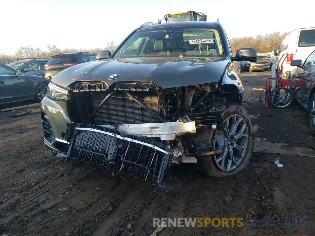 9 Photograph of a damaged car 5UXCW2C02M9F71253 BMW X7 2021