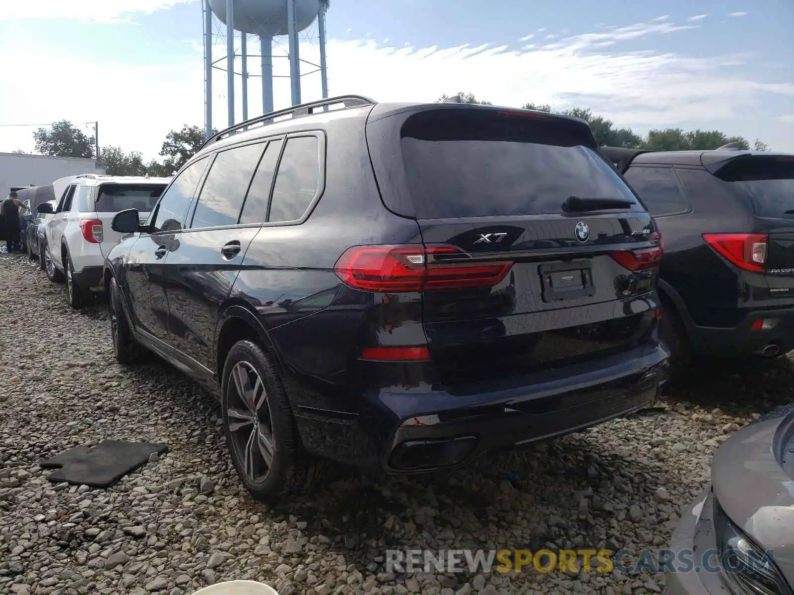 3 Photograph of a damaged car 5UXCW2C02M9G35825 BMW X7 2021