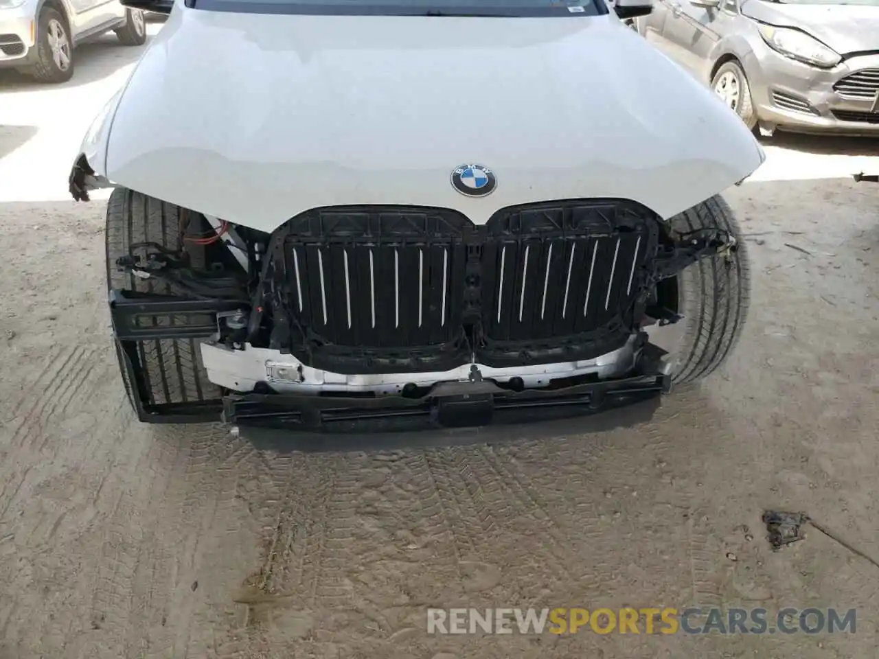 9 Фотография поврежденного автомобиля 5UXCW2C02M9G52219 BMW X7 2021