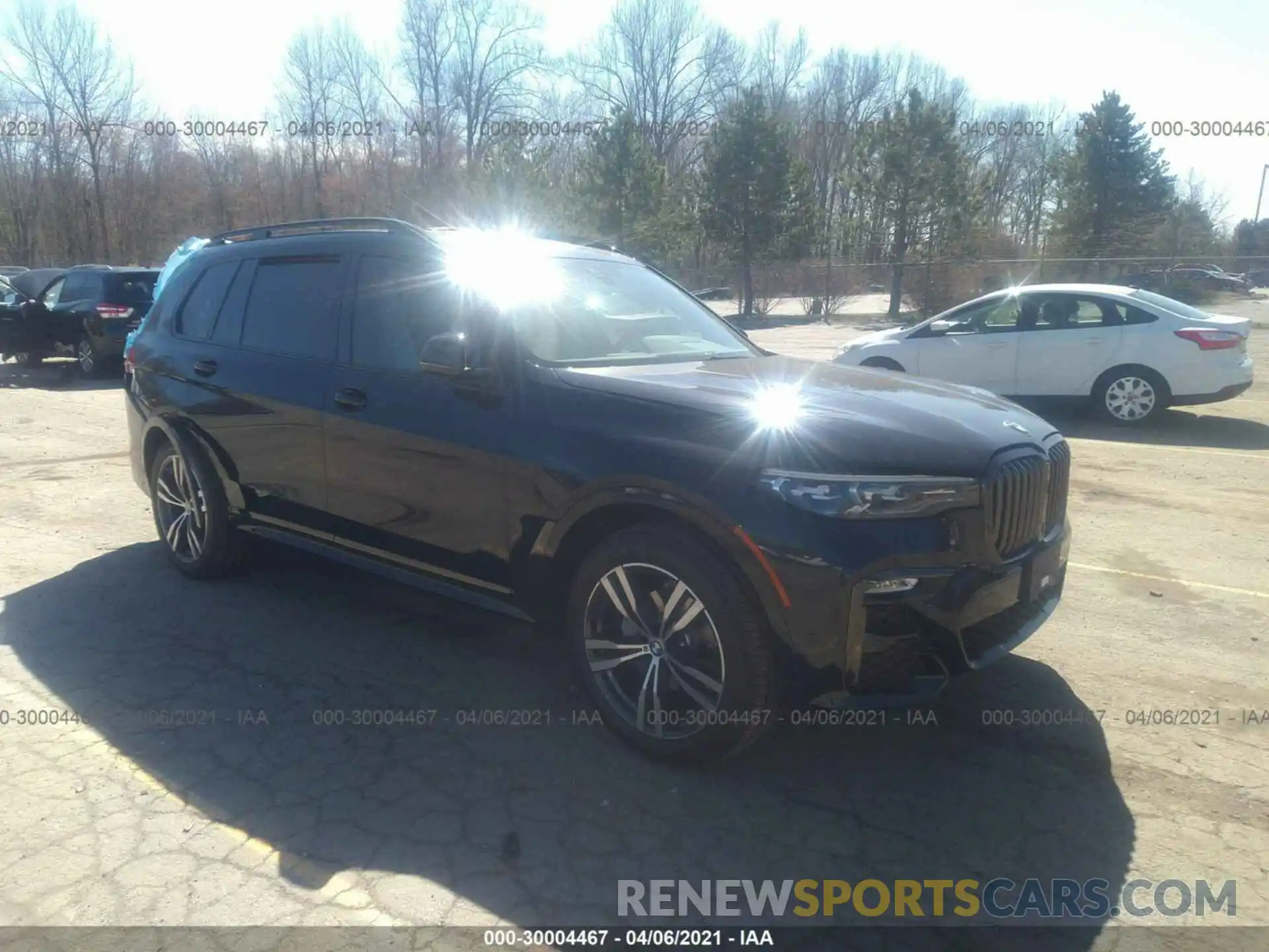 1 Photograph of a damaged car 5UXCW2C03M9F09764 BMW X7 2021