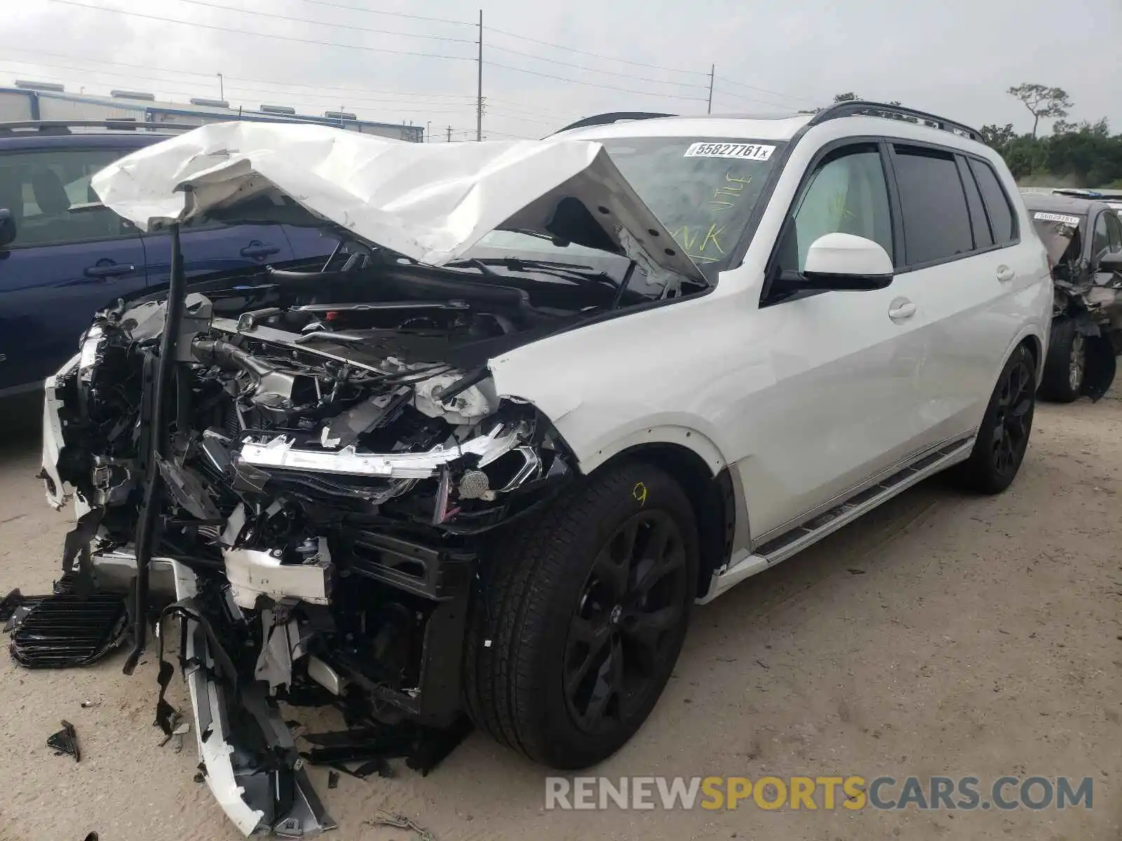 2 Photograph of a damaged car 5UXCW2C03M9G23389 BMW X7 2021