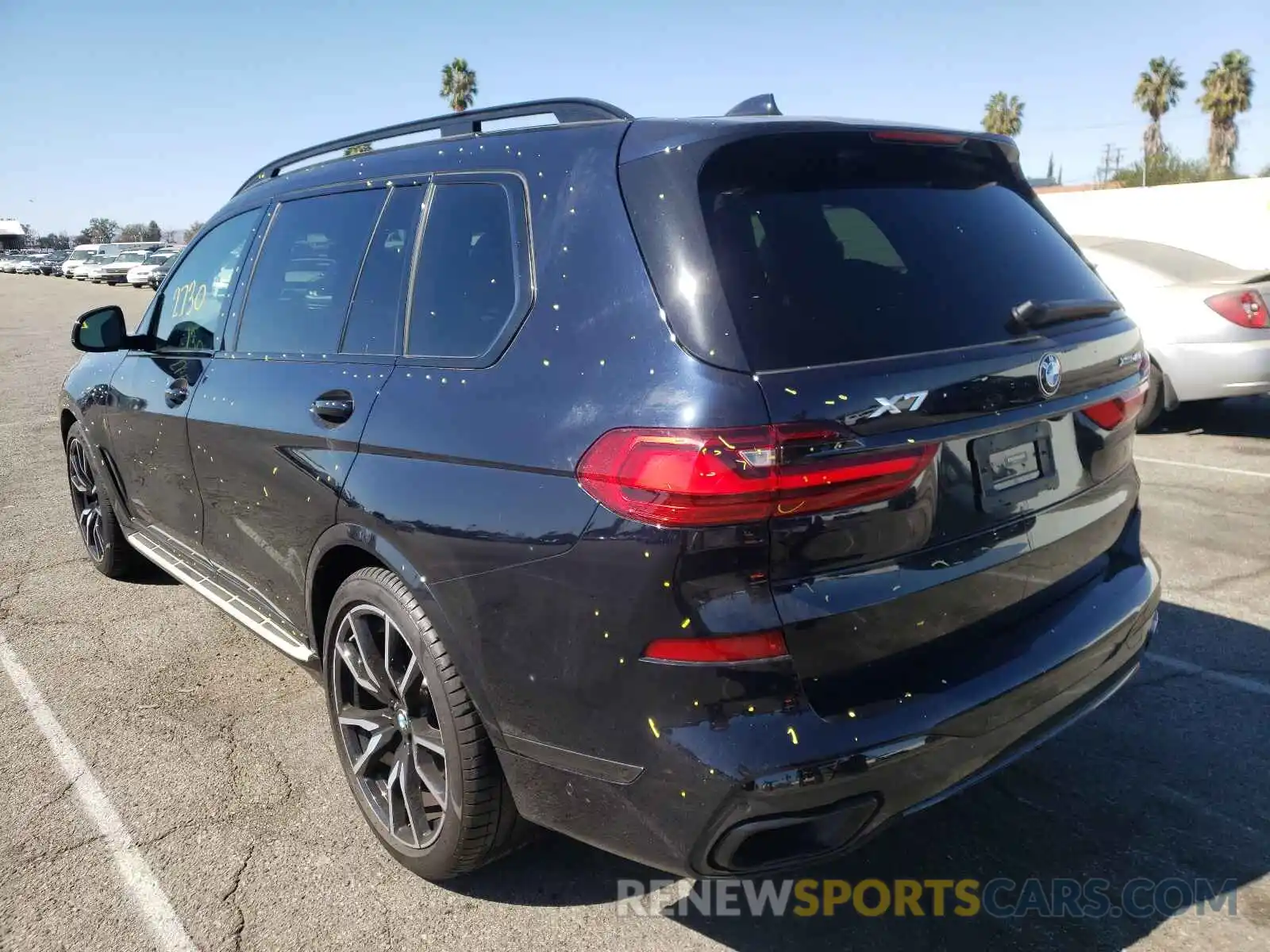 3 Photograph of a damaged car 5UXCW2C04M9G96612 BMW X7 2021