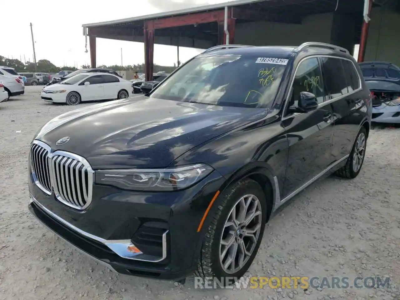 2 Фотография поврежденного автомобиля 5UXCW2C04M9H14557 BMW X7 2021