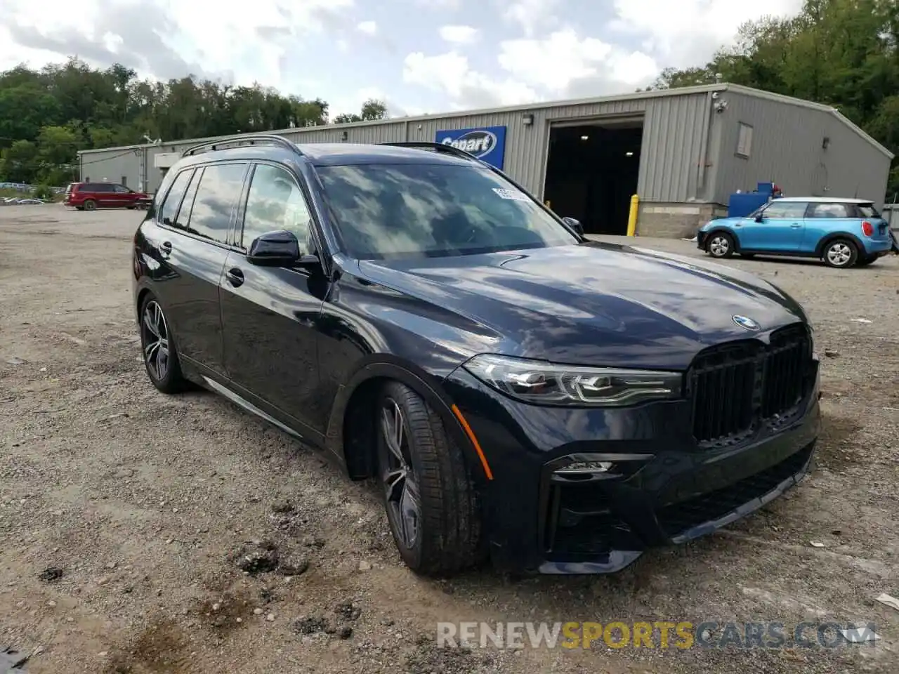 1 Photograph of a damaged car 5UXCW2C05M9E34484 BMW X7 2021