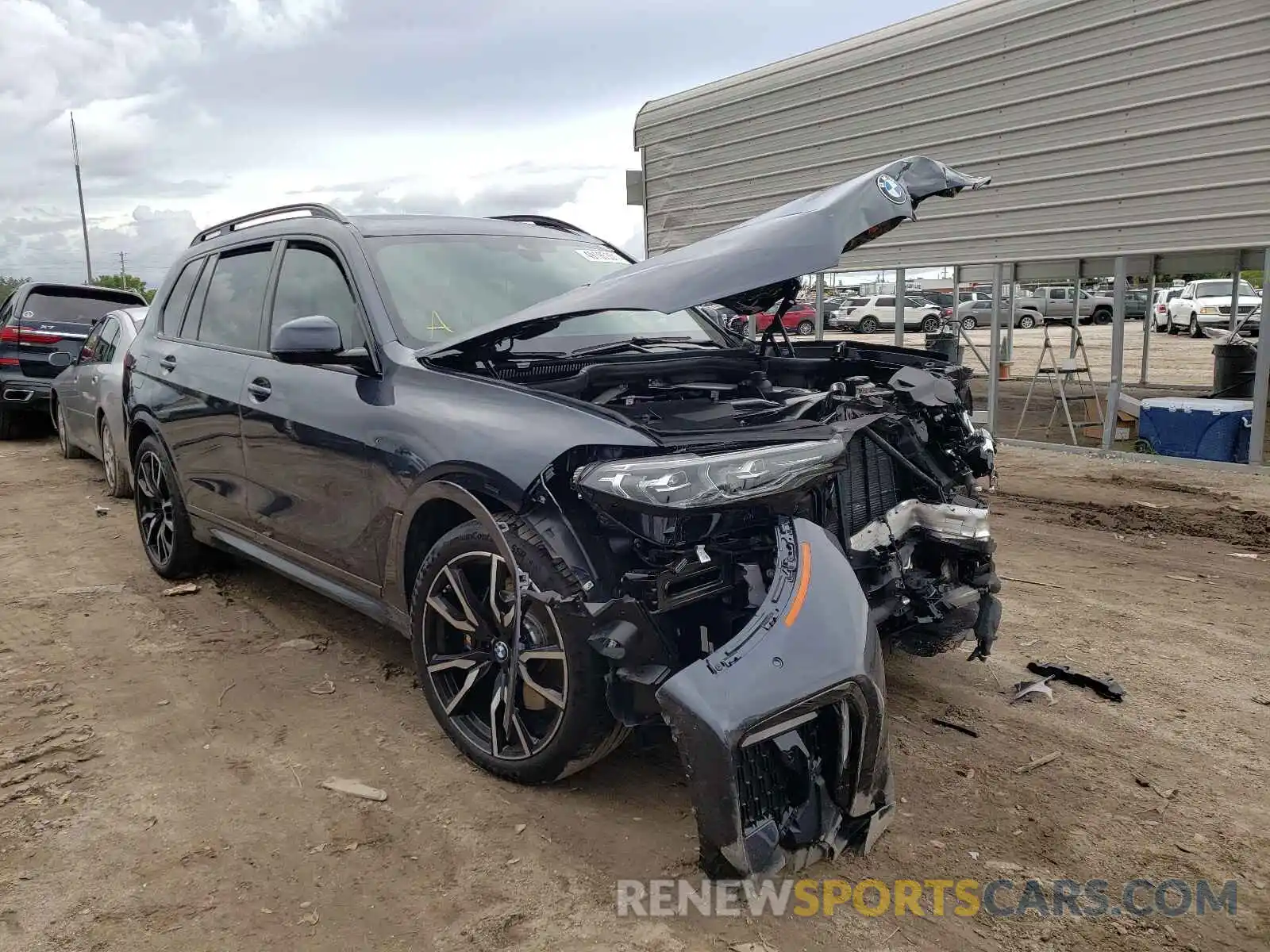 1 Photograph of a damaged car 5UXCW2C05M9F05800 BMW X7 2021