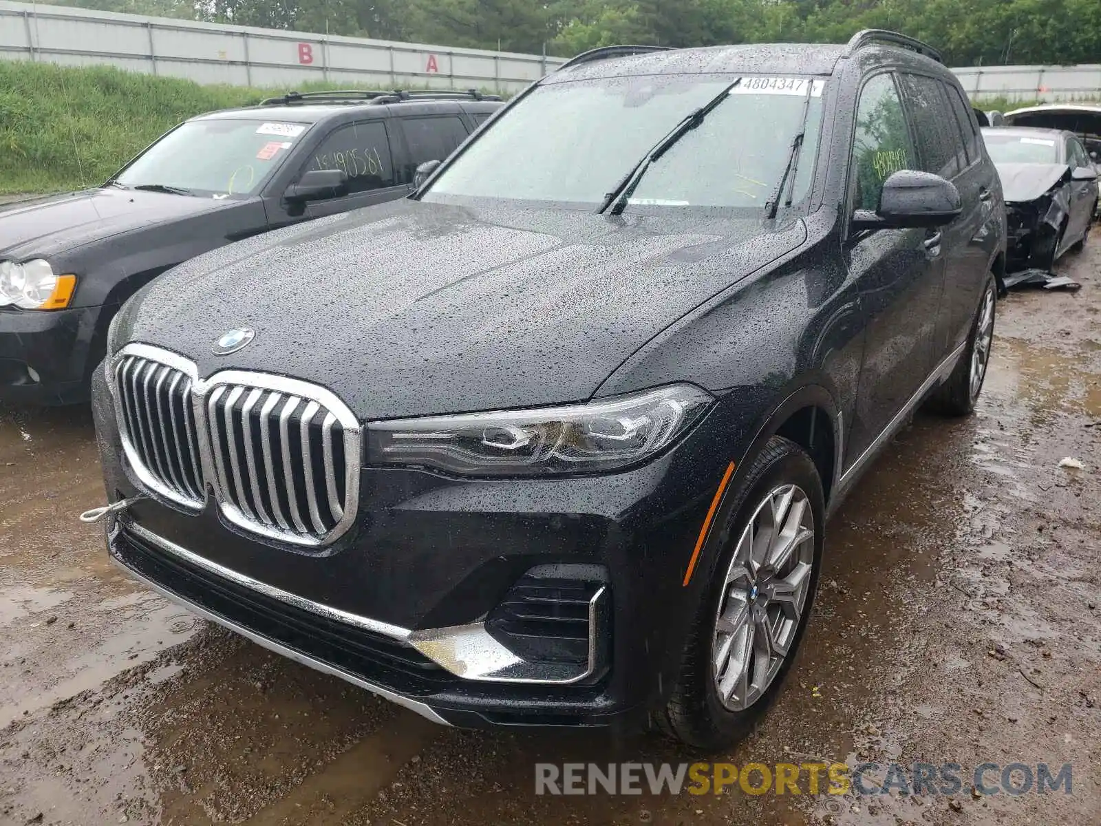 2 Photograph of a damaged car 5UXCW2C05M9G03158 BMW X7 2021