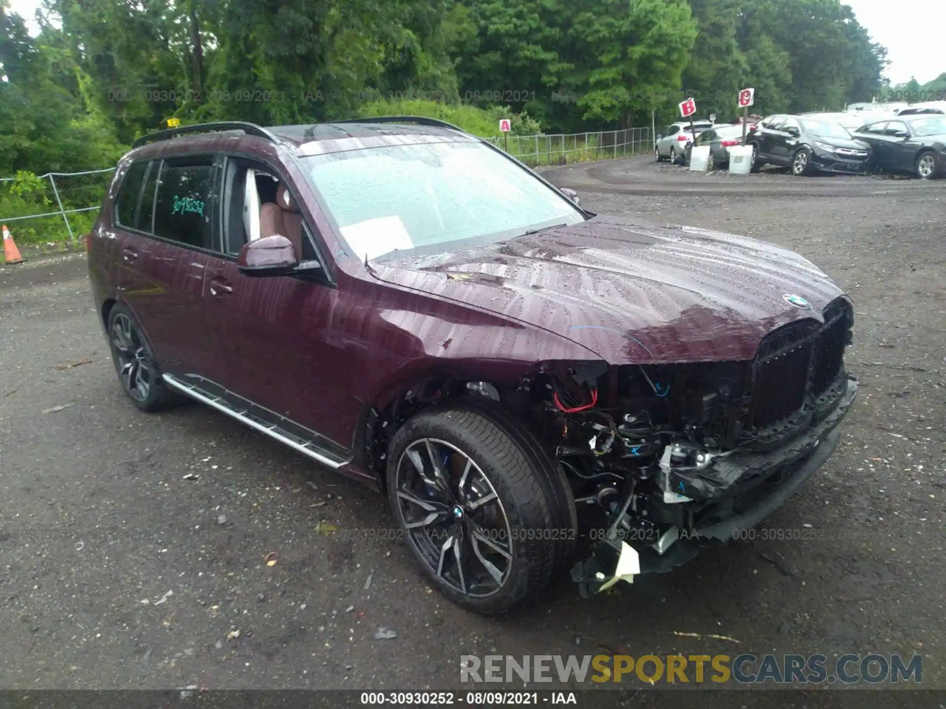 1 Photograph of a damaged car 5UXCW2C05M9G52344 BMW X7 2021