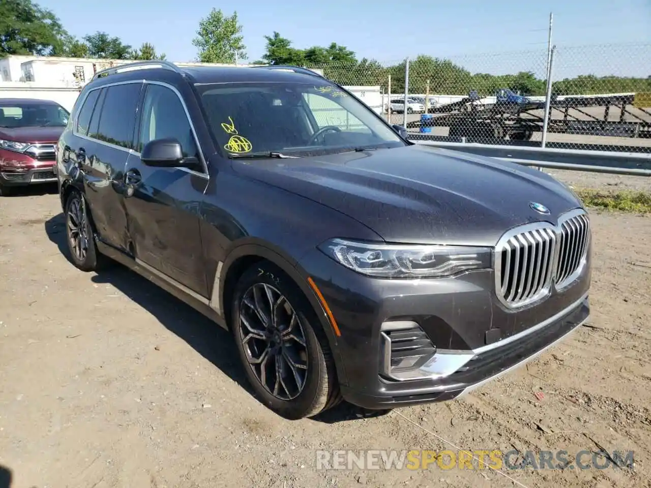 1 Photograph of a damaged car 5UXCW2C05M9H11330 BMW X7 2021