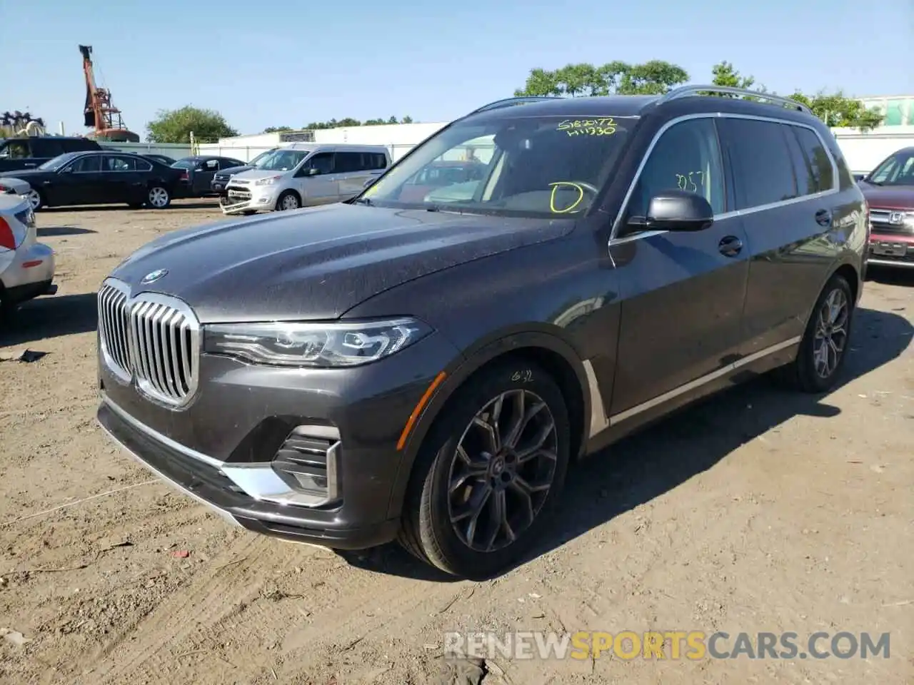 2 Photograph of a damaged car 5UXCW2C05M9H11330 BMW X7 2021