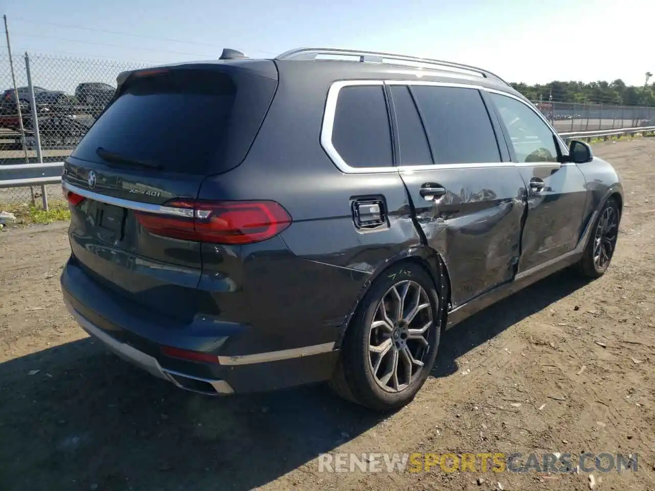 4 Фотография поврежденного автомобиля 5UXCW2C05M9H11330 BMW X7 2021