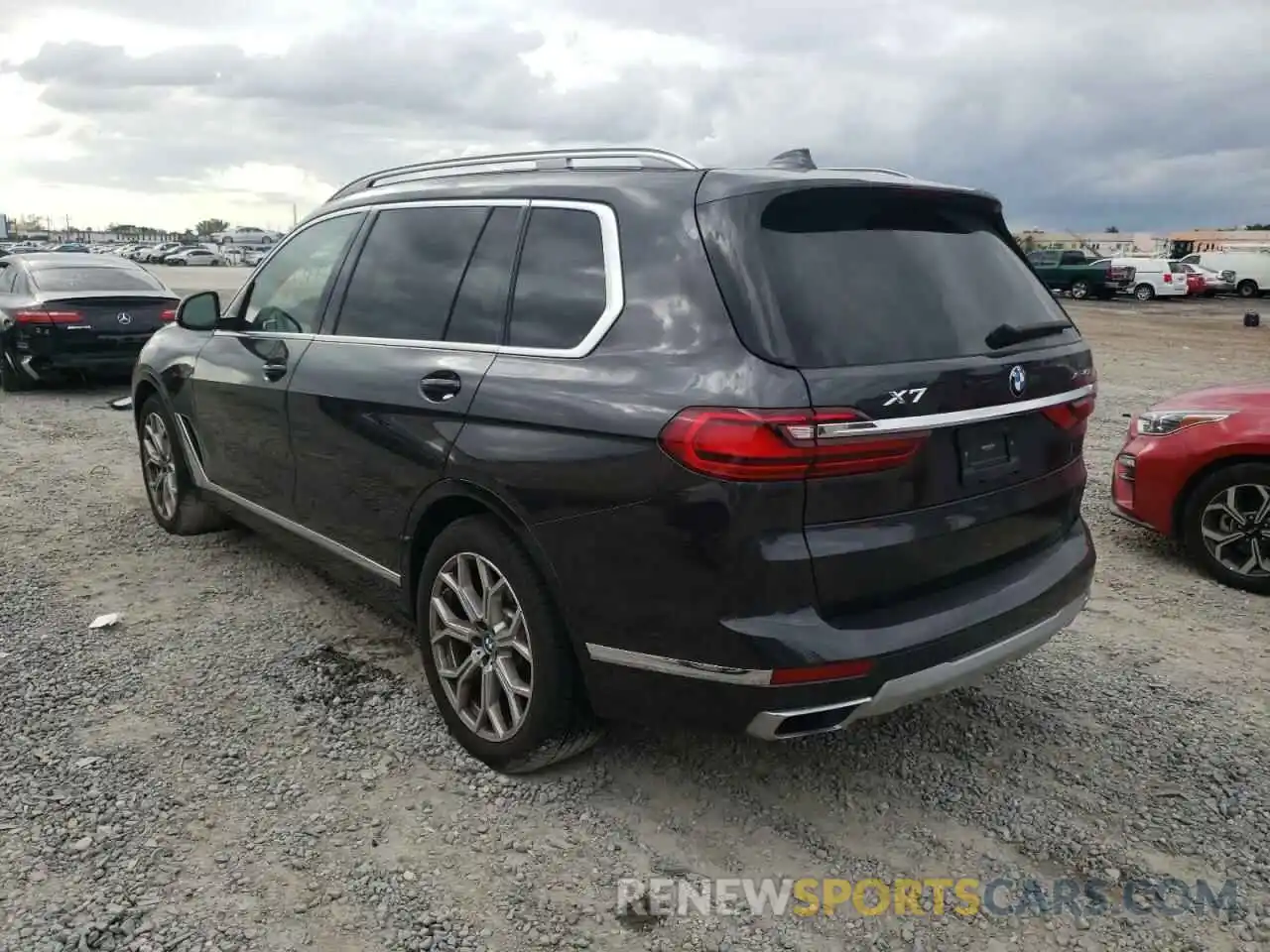 3 Фотография поврежденного автомобиля 5UXCW2C05M9H16169 BMW X7 2021