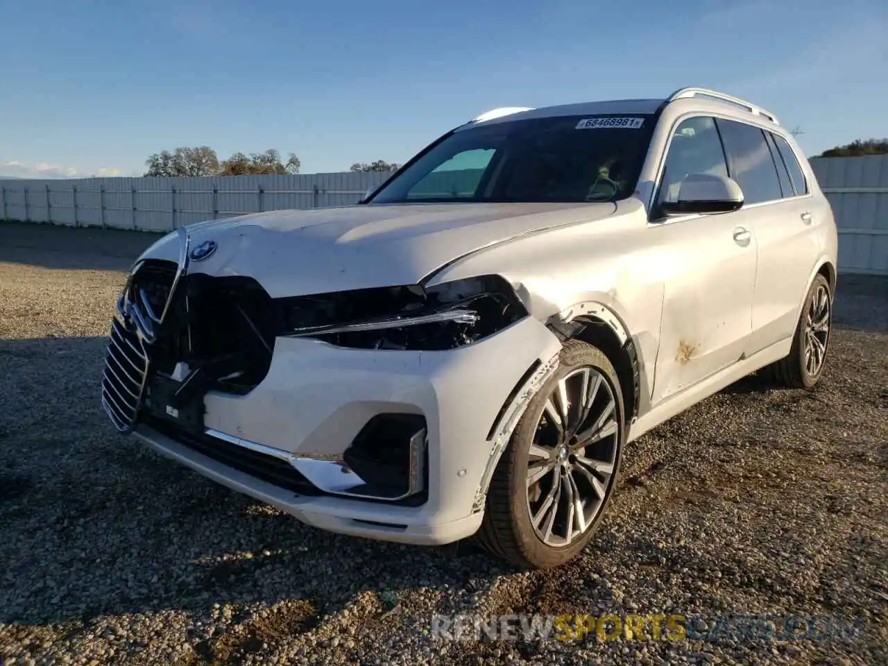 9 Photograph of a damaged car 5UXCW2C05M9H63802 BMW X7 2021